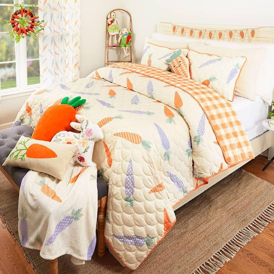 Carrots Quilt Ensemble - Accent Pillow