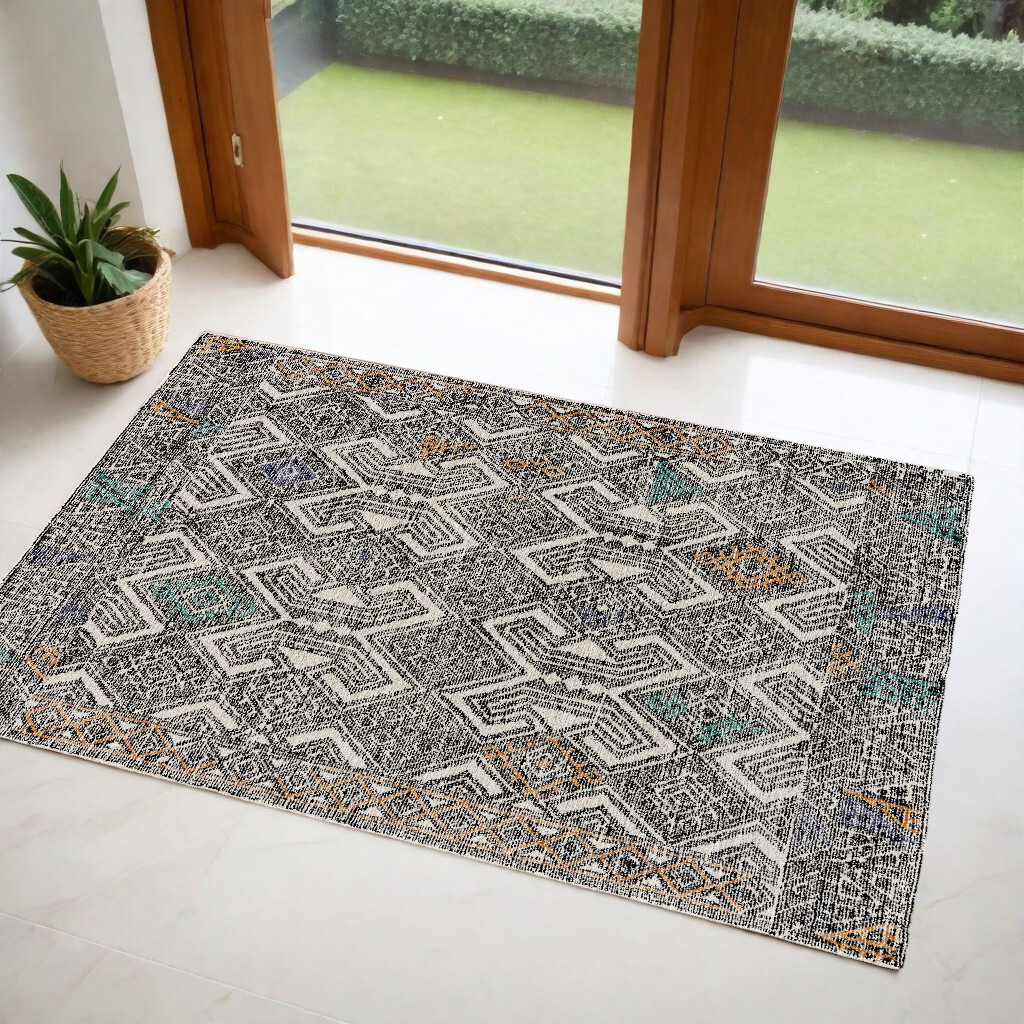 2' X 3' Black and Ivory Wool Chevron Hand Tufted Distressed Area Rug