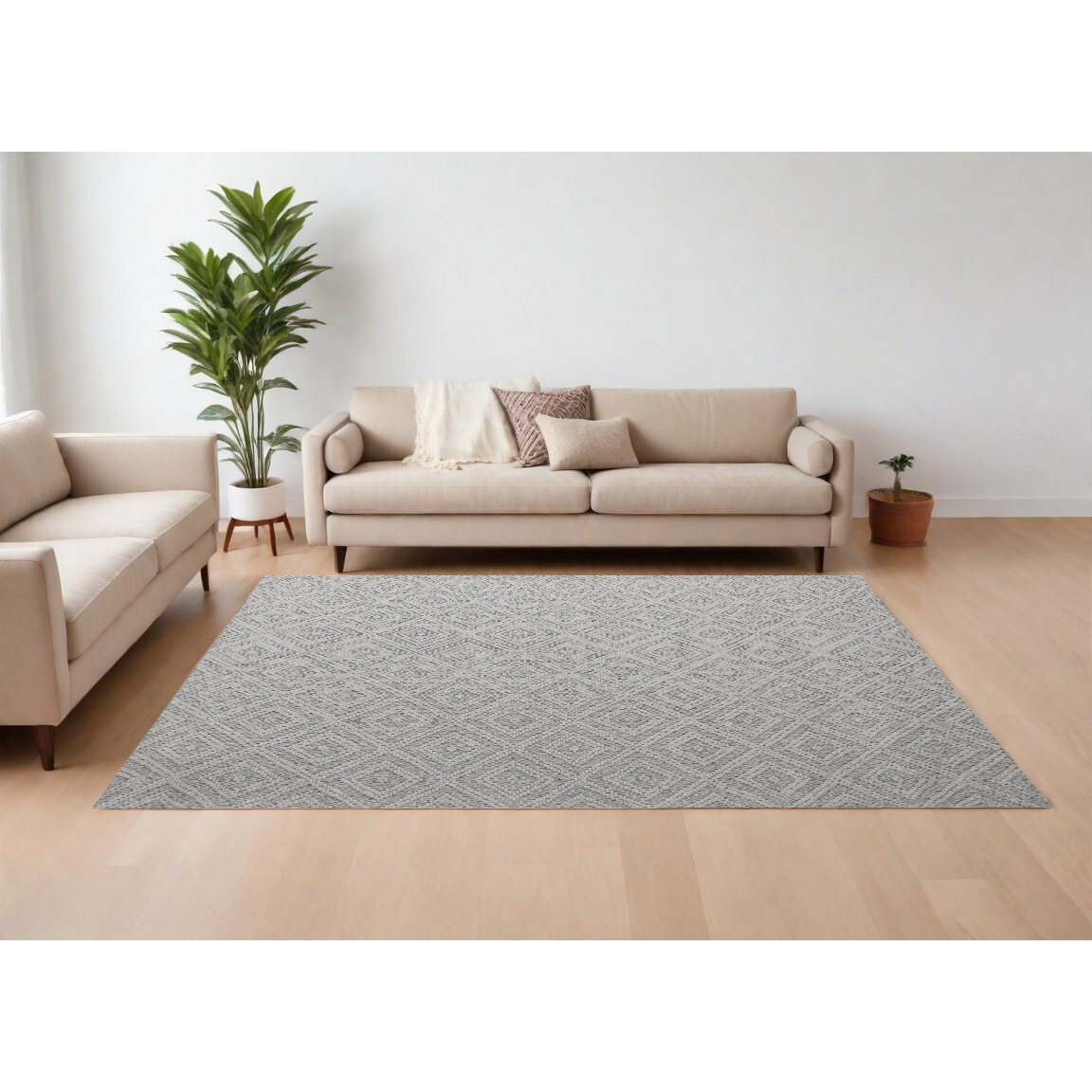 8' X 10' Gray and Ivory Geometric Hand Woven Non Skid Area Rug