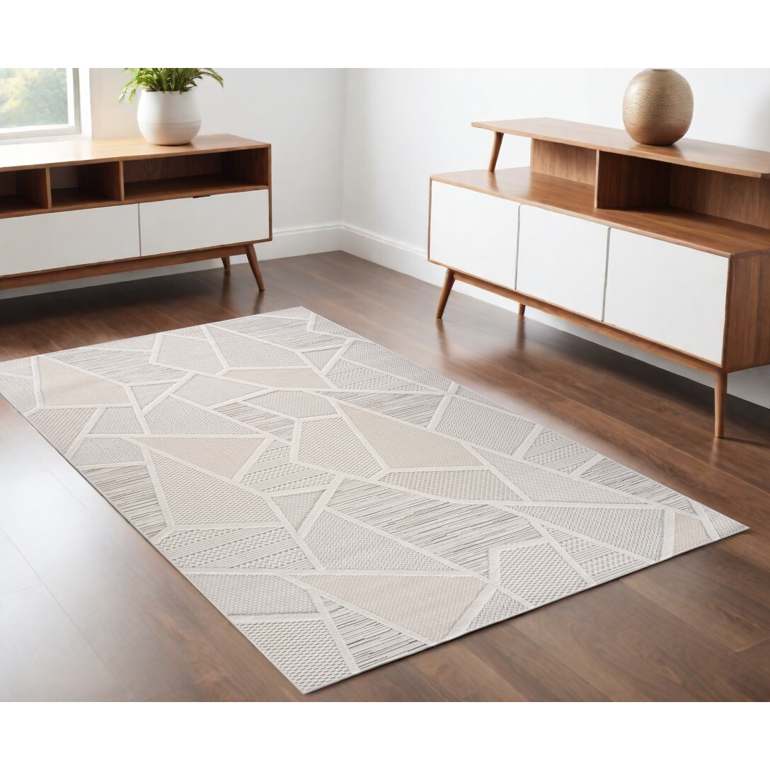 4' X 6' Cream and Beige Geometric Distressed Area Rug
