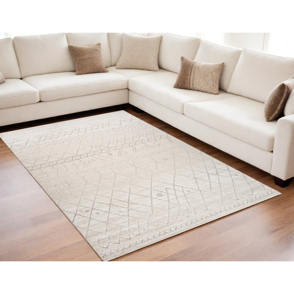 5' X 8' Gray and Beige Abstract Distressed Area Rug