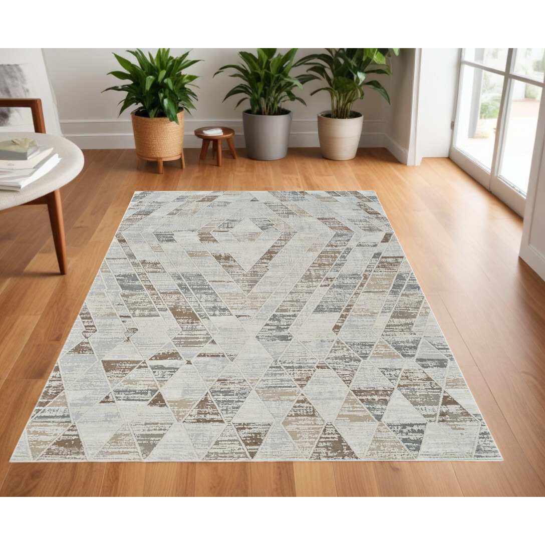 4' X 6' Beige and Brown Abstract Distressed Area Rug