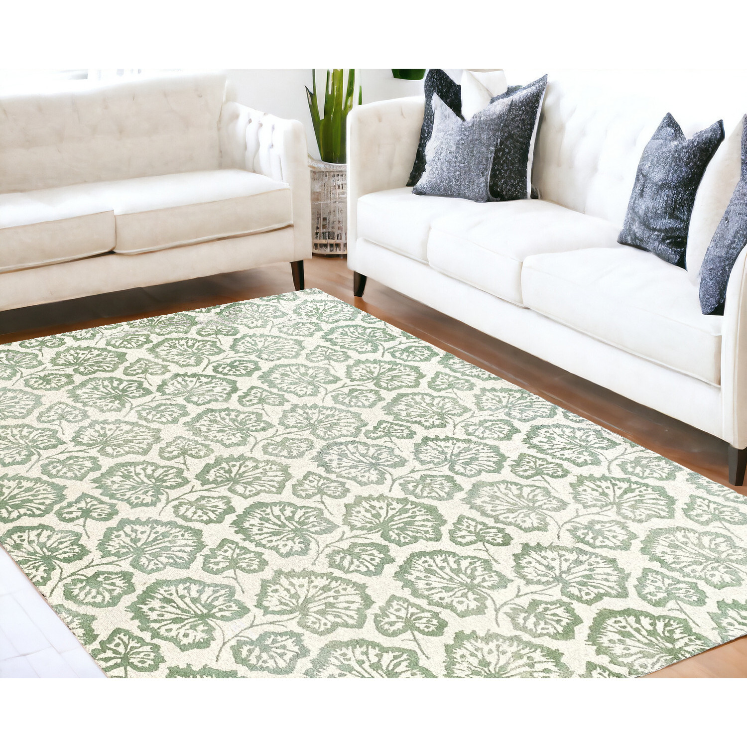 5' X 8' Ivory Wool Floral Hand Tufted Non Skid Area Rug