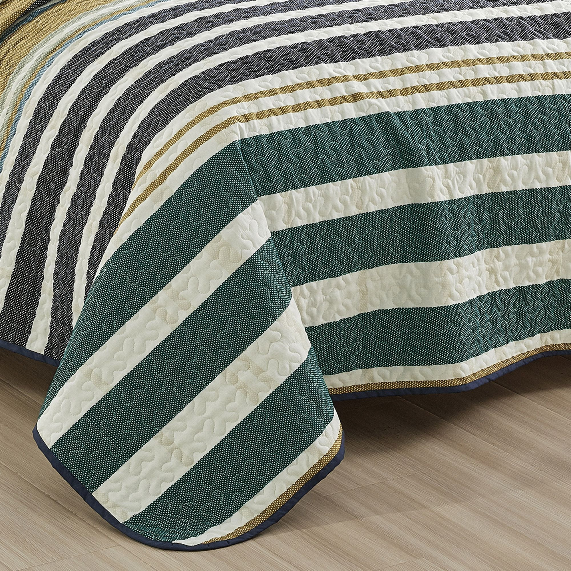 Madras 3 piece bedspread