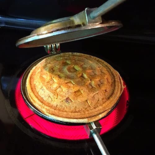 Toas-Tite Sandwich Grill - Handheld Pie Iron, Sandwich Maker, Hand Toaster, Panini And Sandwich Press For Hand Made Hot Sandwiches And Pies - Perfect For Stovetop, Grill And Campfire