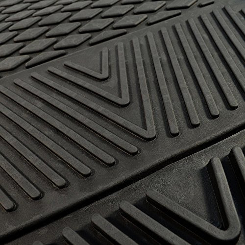 Fanmats 8837 Detroit Tigers 2-Piece Heavy Duty Vinyl Car Mat Set, Front Row Floor Mats, All Weather Protection, Universal Fit, Deep Resevoir Design