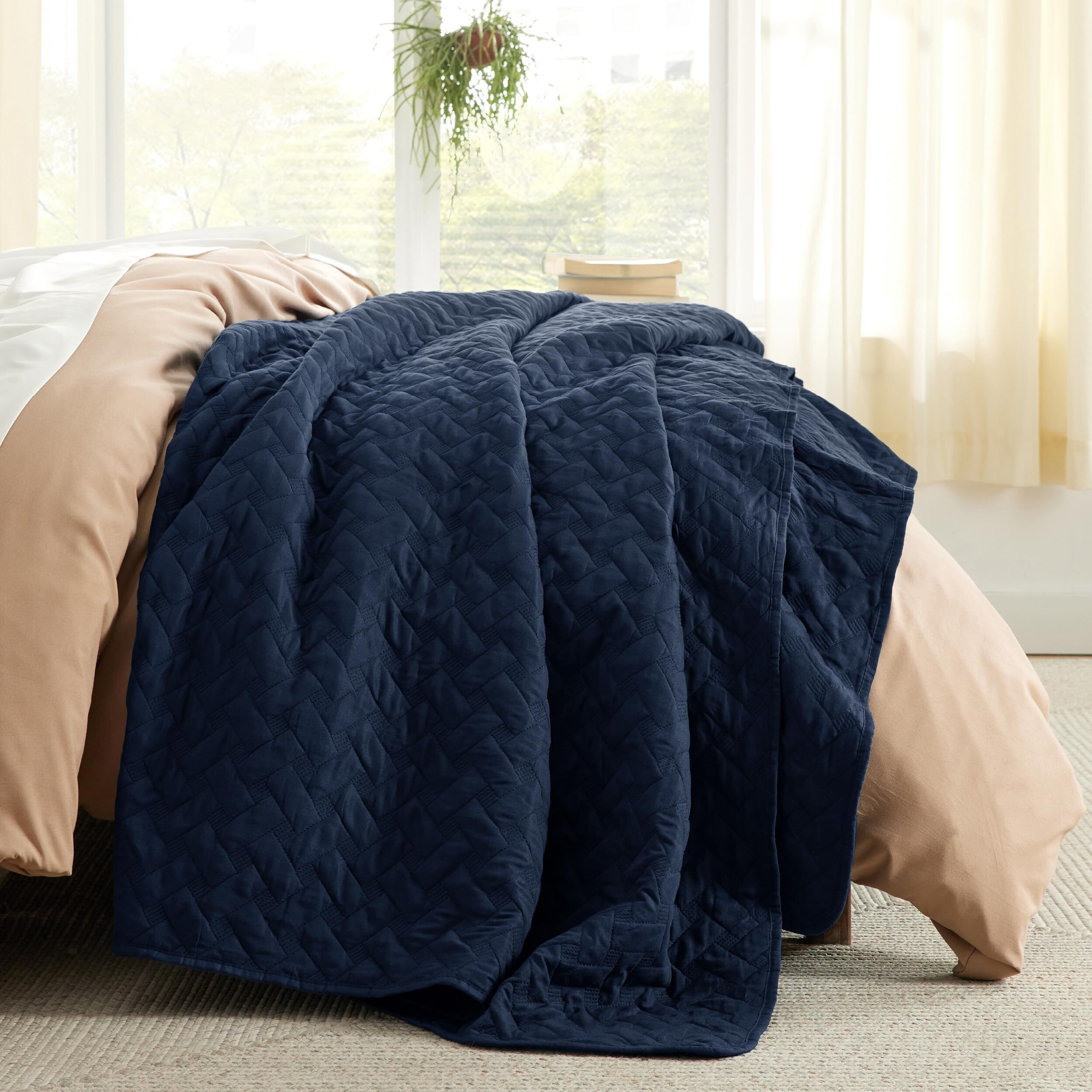 Bedsure Quilts King Size - Lightweight Bedspreads King Size With Basket Weave Pattern, Soft Quilt Bedding Set, Navy Comforter Set Coverlet For All Seasons With 2 Pillow Shams
