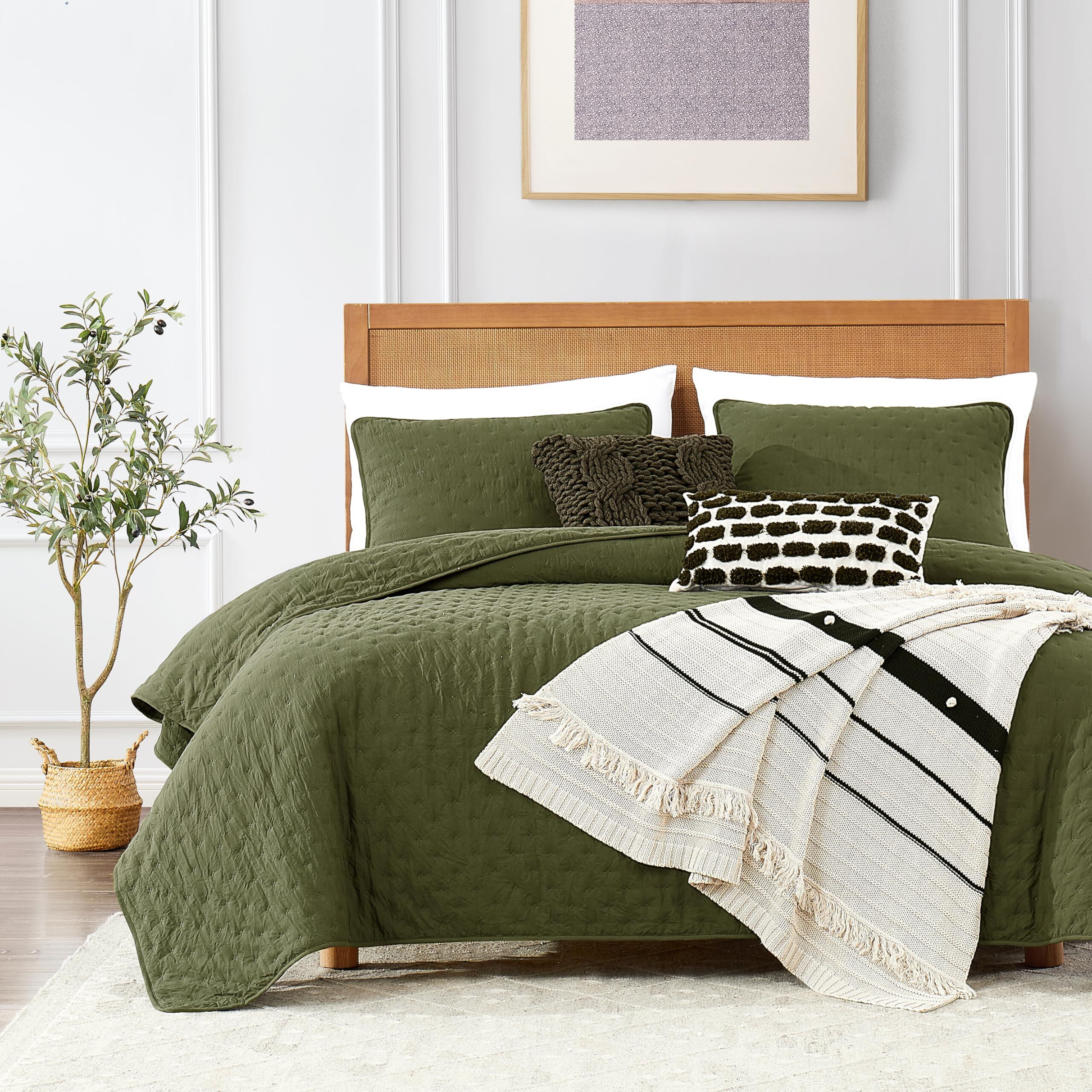 Roaringwild Green King Size Quilt Bedding Sets With Pillow Shams, Olive Lightweight Soft Bedspread Coverlet, Sage Quilted Blanket Thin Comforter Bed Cover, All Season, 3 Pieces, 104X90 Inches