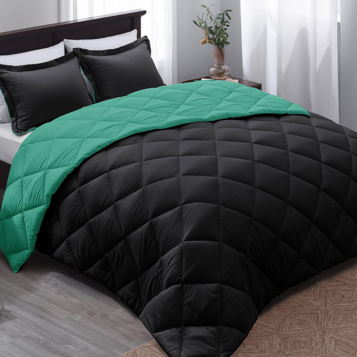 Basic Beyond Queen Comforter Set -   Green Comforter Set Queen, Reversible Bed Comforter Queen Set For All Seasons,   Black/Mint Leaf, 1 Comforter (88"&quotX92"") And 2 Pillow Shams (20"&quotX26""+2"")