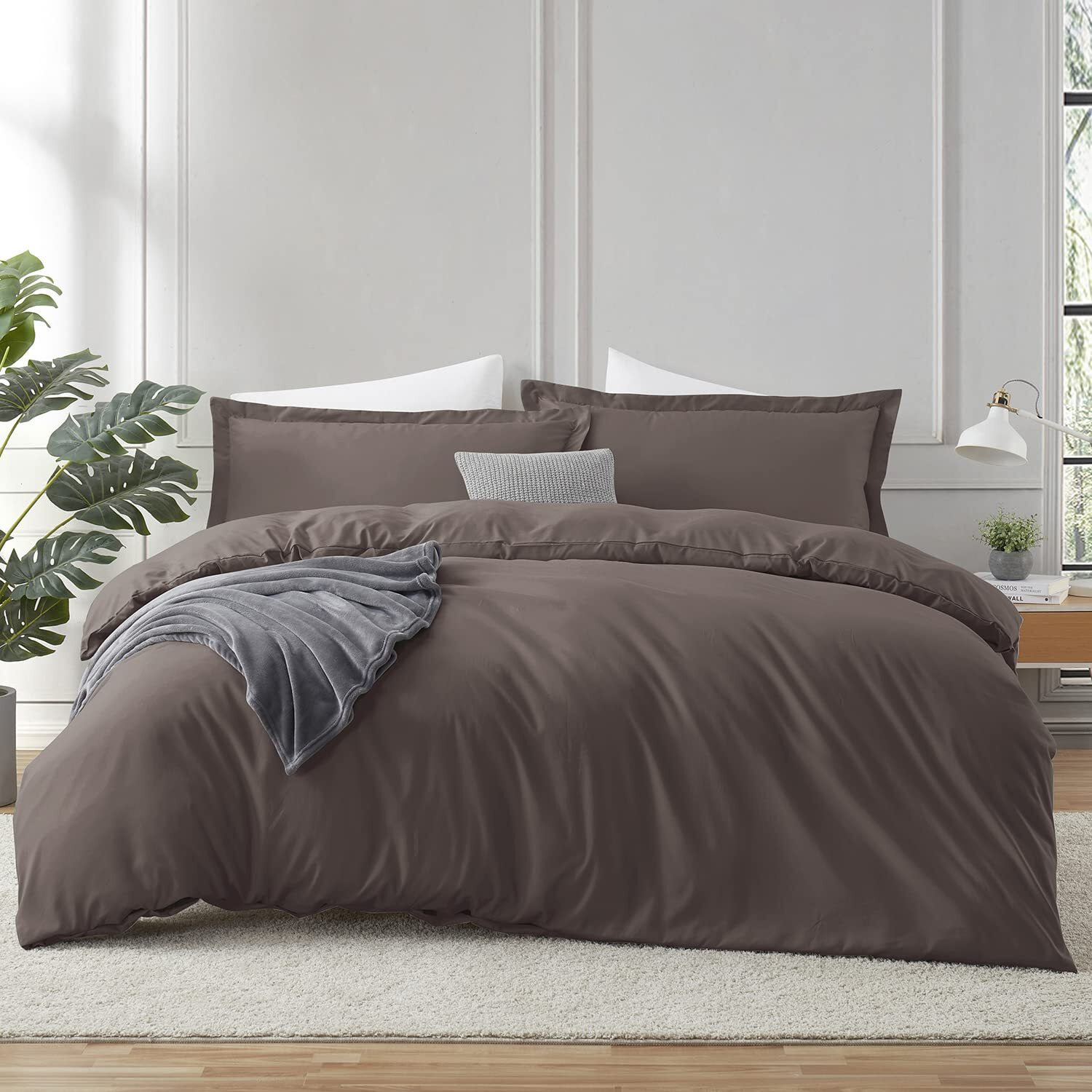Hearth & Harbor Chocolate Brown Duvet Cover Queen Size - 3 Piece Queen Duvet Cover Set, Soft Double Brushed Queen Size Duvet Covers With Button Closure, 1 Duvet Cover 90X90 Inches And 2 Pillow Shams