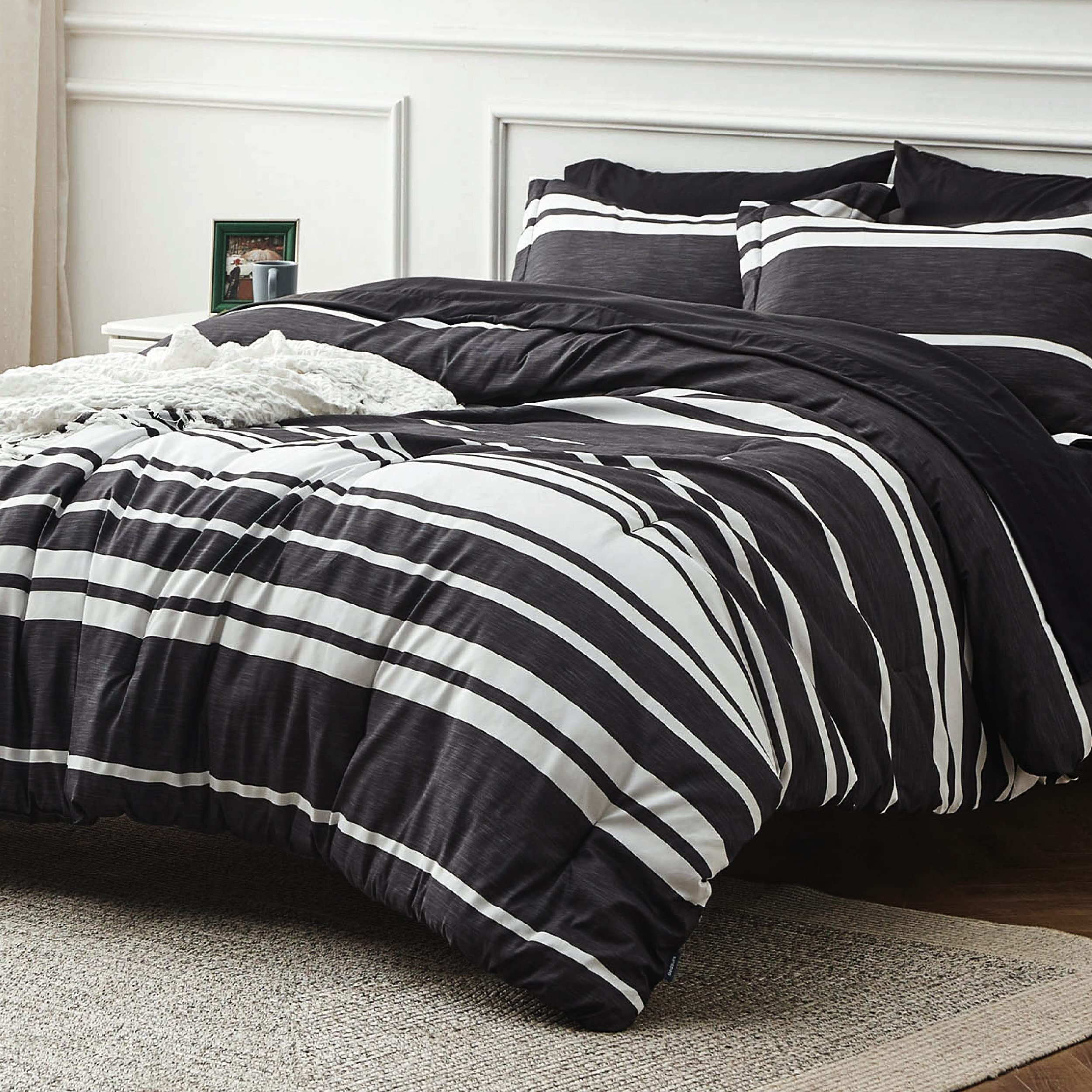 Bedsure Bed In A Bag Queen 7 Pieces, Black White Striped Bedding Comforter Sets All Season Bed Set, 2 Pillow Shams, Flat Sheet, Fitted Sheet And 2 Pillowcases