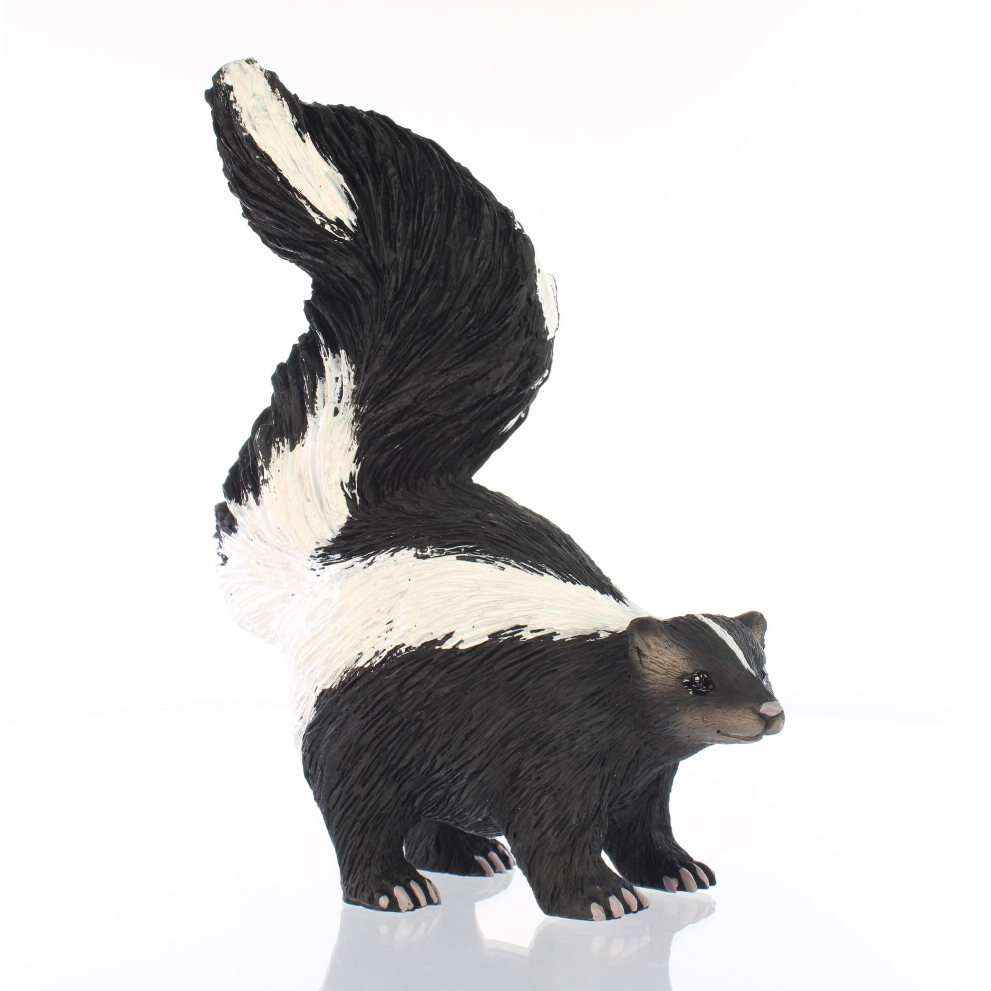 Conversation Concepts Skunk Figurine