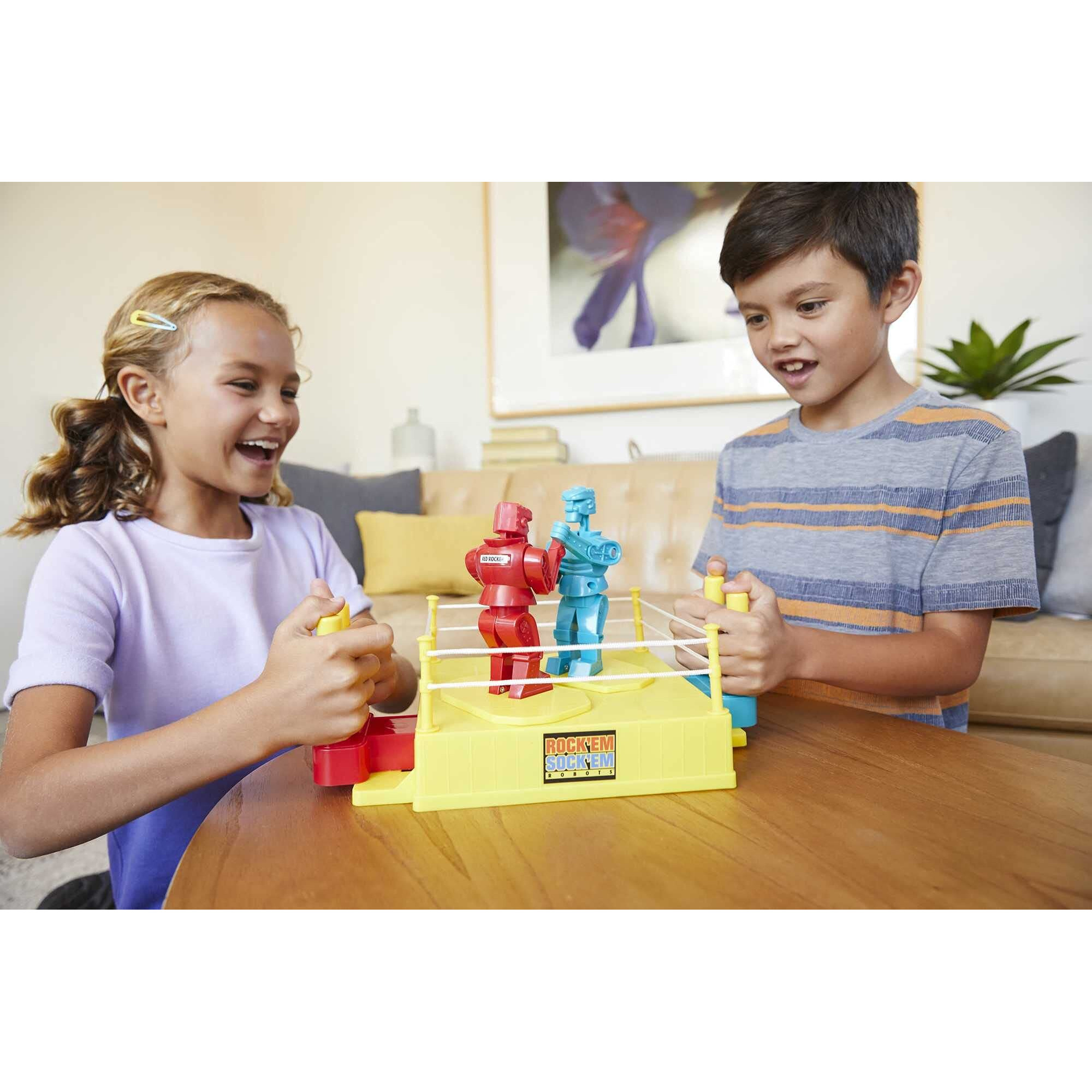 Mattel Games Rock 'Em Sock 'Em Robots Kids Game, Fighting Robots With Red Rocker & Blue Bomber, Knock His Block Off