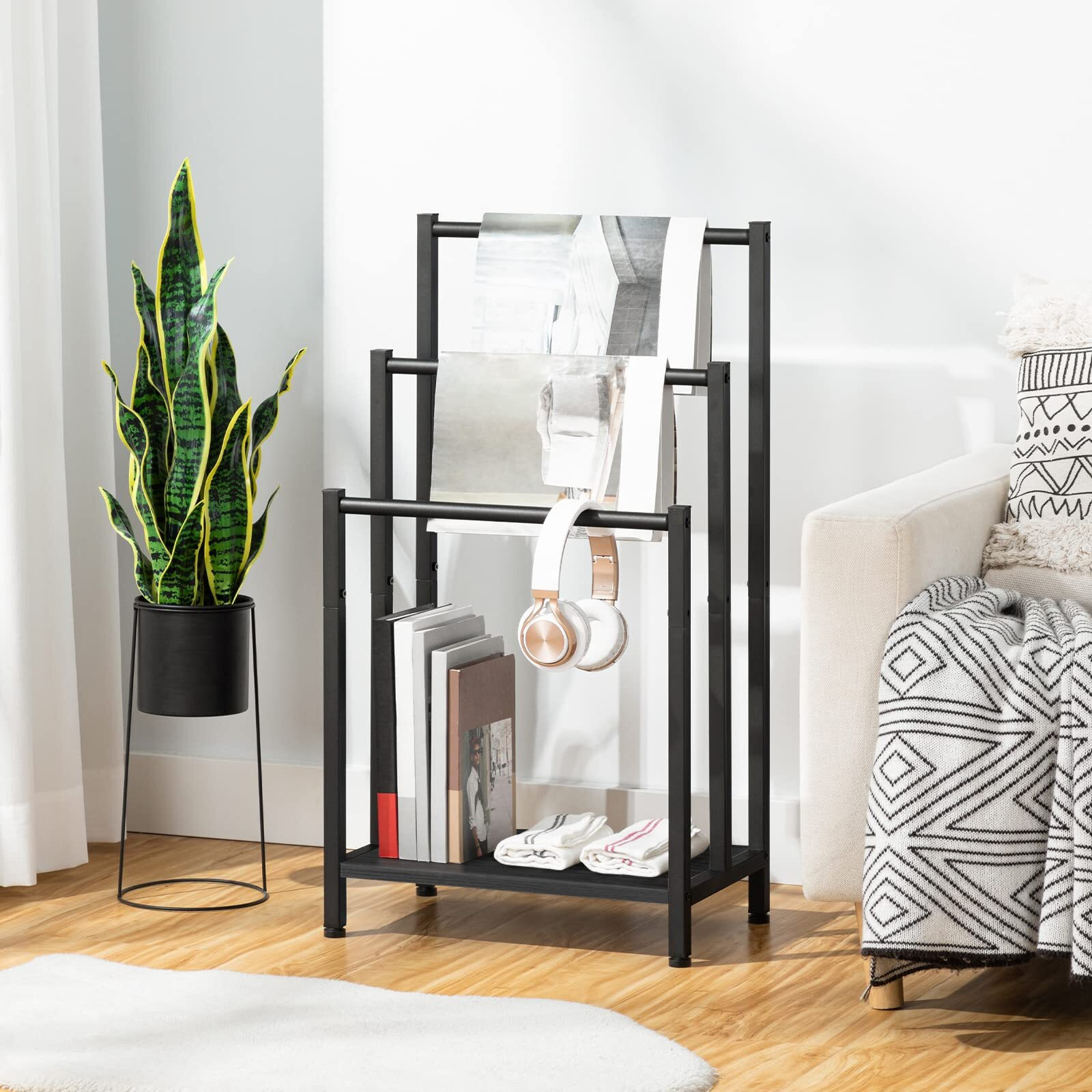 Hoobro Free Standing Towel Rack, 3 Tier Blanket Rack, Blanket Holder For Bathroom, 16.9"" L X 11"" W X 31.9"" H, Industrial Metal Drying And Display Rack With Shelf, Black Bb03Lb01