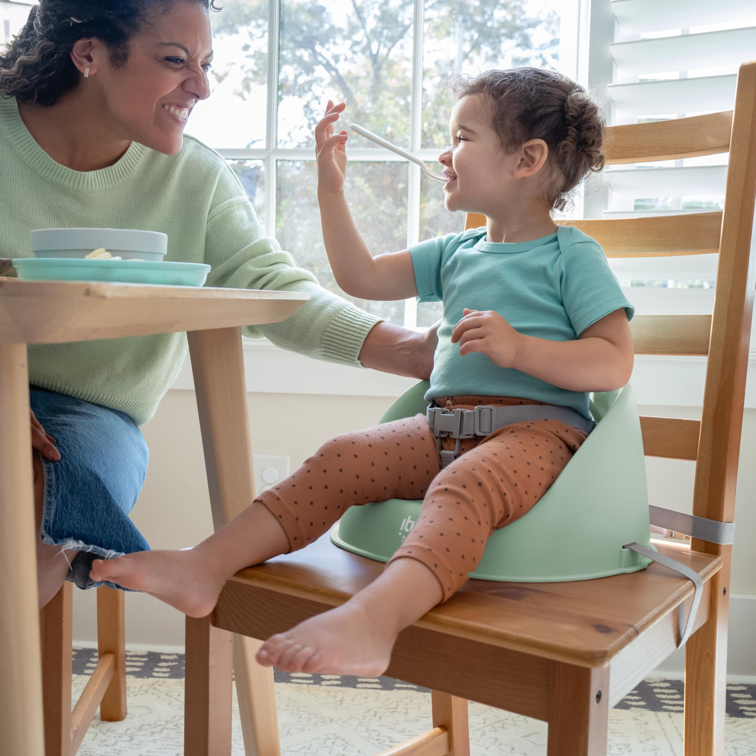 Ingenuity Ity By Ingenuity Simplicity Seat Easy-Clean Baby Booster Feeding Chair - Oat