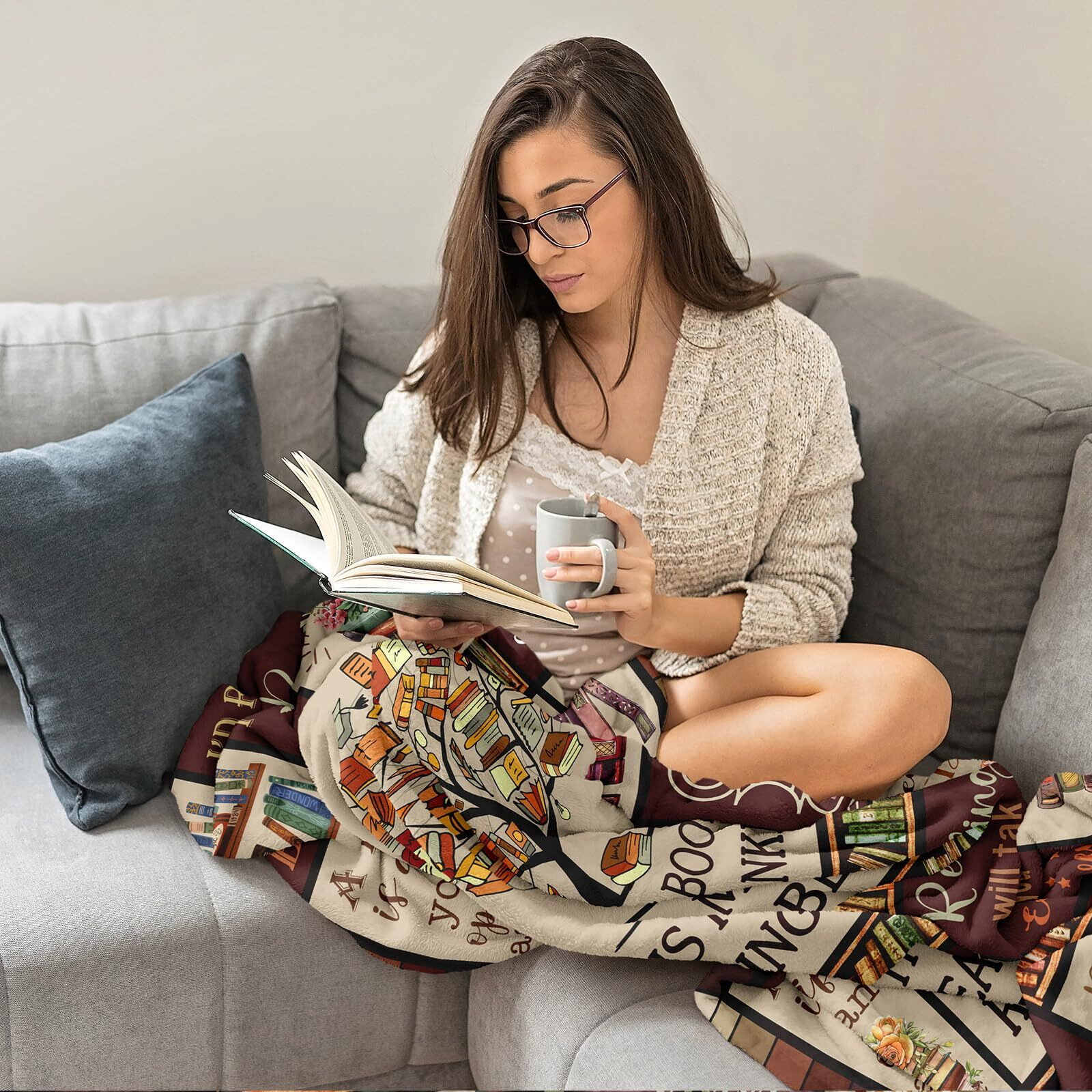 Book Lovers Gifts, Gifts For Book Lovers, Book Lover Gifts For Women, Book Blanket, Book Club Gifts, Reading Gifts, Gifts For Readers Book Lovers, Book Themed Gifts, Librarian Gifts Blanket 60""*50""
