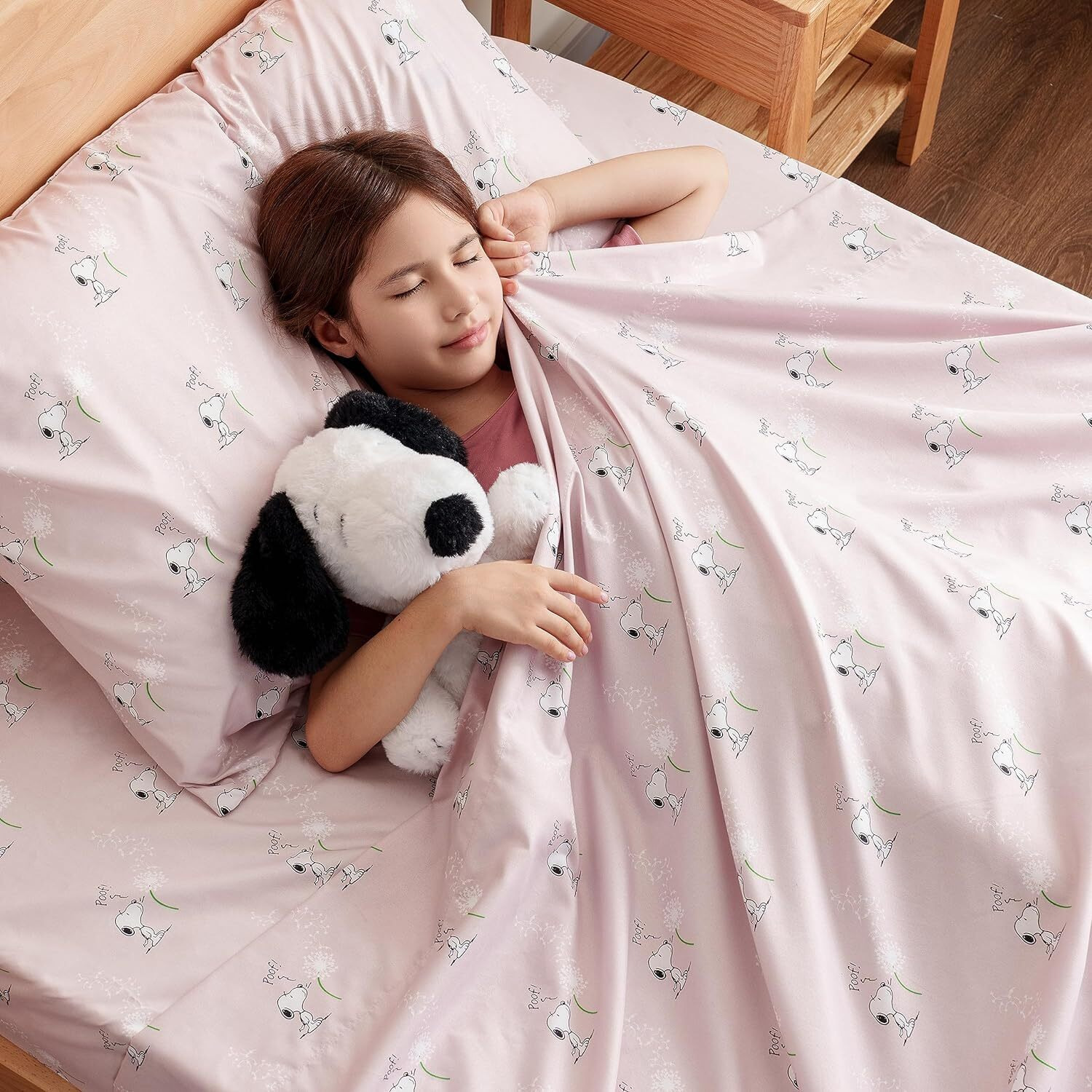 Berkshire Blanket Peanuts Kids Sheet Set Queen Size - 4 Pieces,Cute Character Snoopy Printed Soft Microfiber Bed Sheets,Peanuts Make A Wish Spring Pink