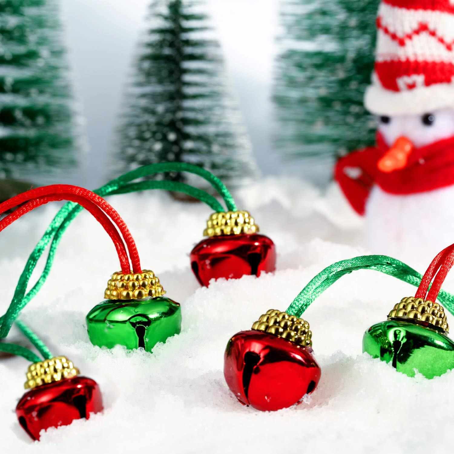 60 Pieces Christmas Bell Necklaces Christmas Holiday Necklaces For Christmas Supplies (Red And Green)