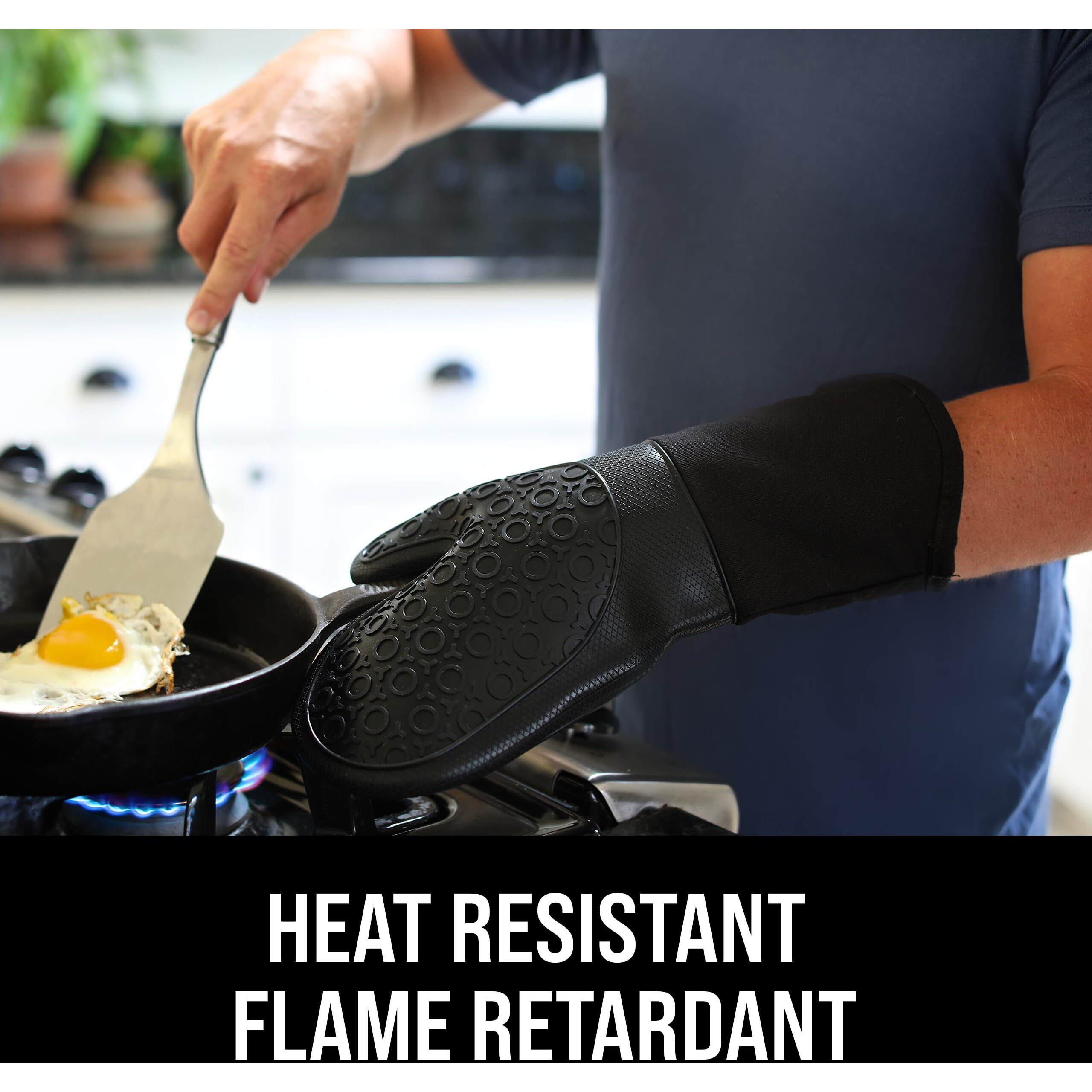 Homwe Extra Long Professional Silicone Oven Mitt, Oven Mitts With Quilted Liner, Heat Resistant Pot Holders, Flexible Oven Gloves, 1 Pair (Black, 13.7 Inch)