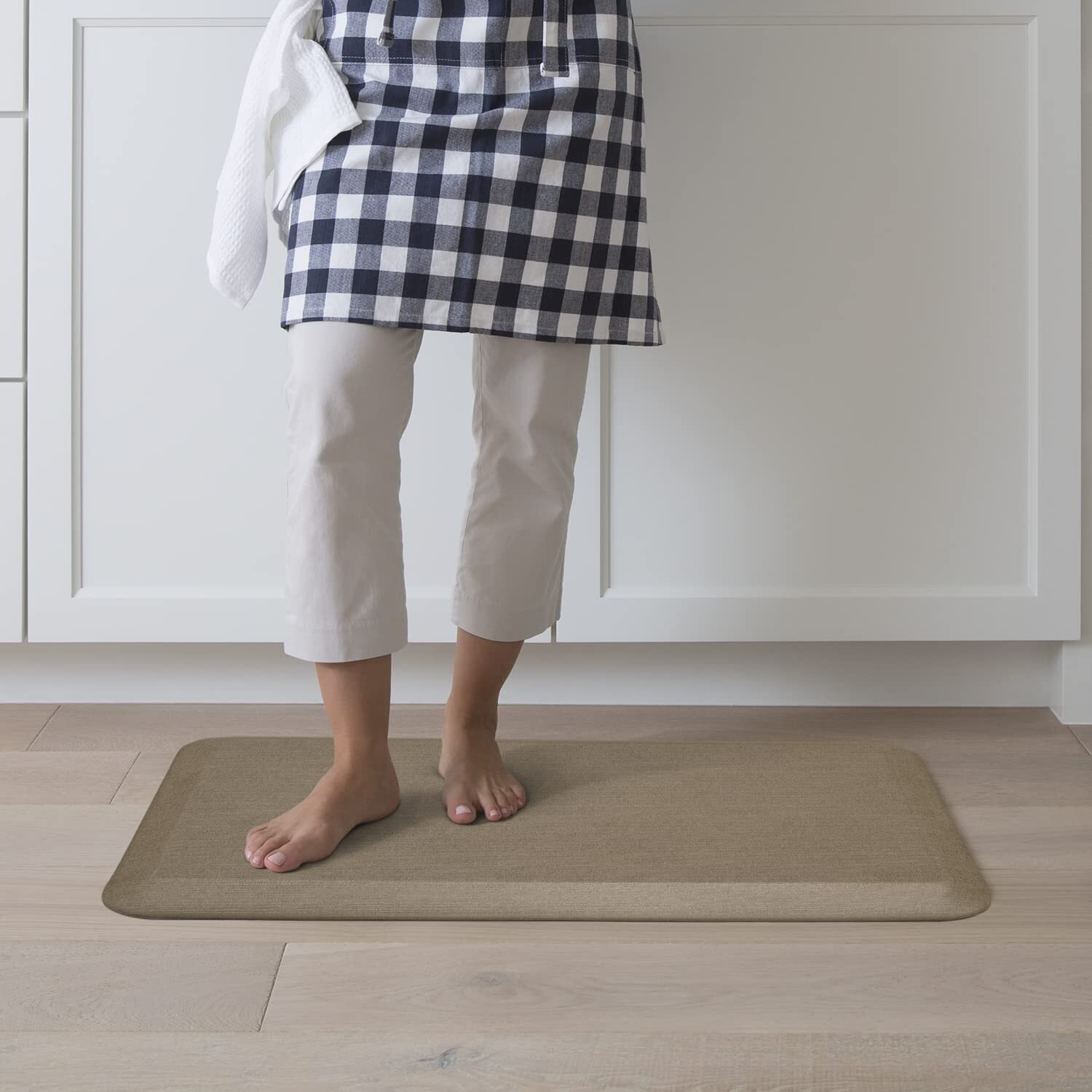Newlife By Gelpro Anti-Fatigue Designer Comfort Kitchen Floor Mat, 20"&quotX32"", Grasscloth Pecan Stain Resistant Surface With 3/4    Thick Ergo-Foam Core For Health And Wellness