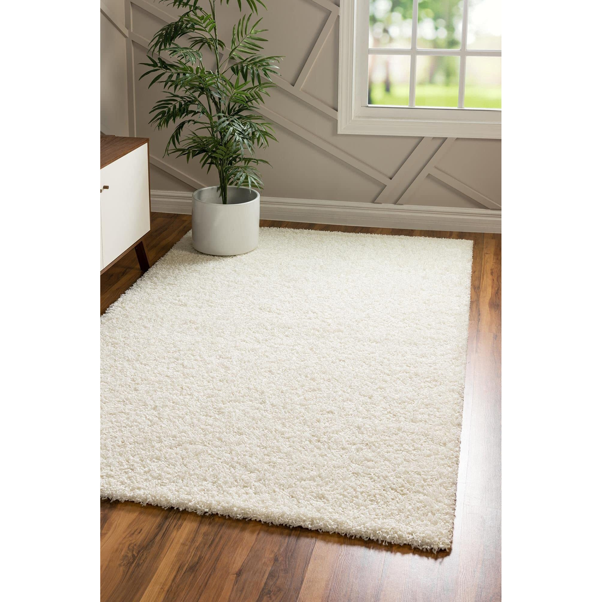 Unique Loom Solid Shag Collection Area Rug (7' 1"" X 10' Rectangle, Snow White)