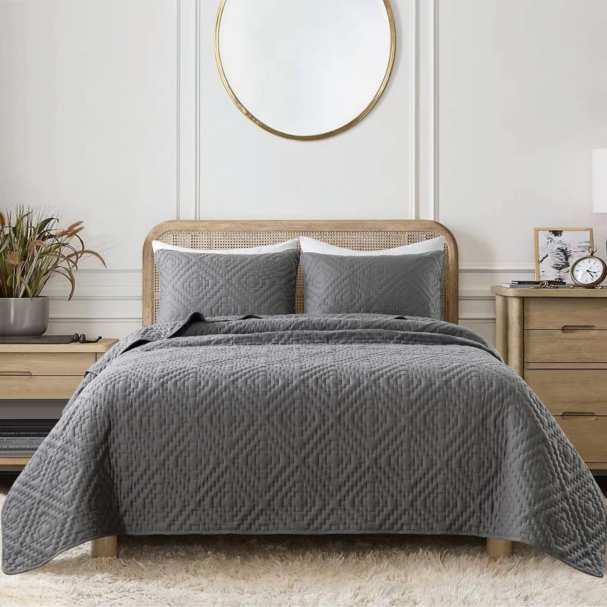 R.Share Dark Grey Twin Size Quilt Bedding Sets With Pillow Sham, Boho Lightweight Soft Bedspread Coverlet, Quilted Blanket Thin Comforter Bed Cover For All Season, 2 Pieces, 68X90 Inches