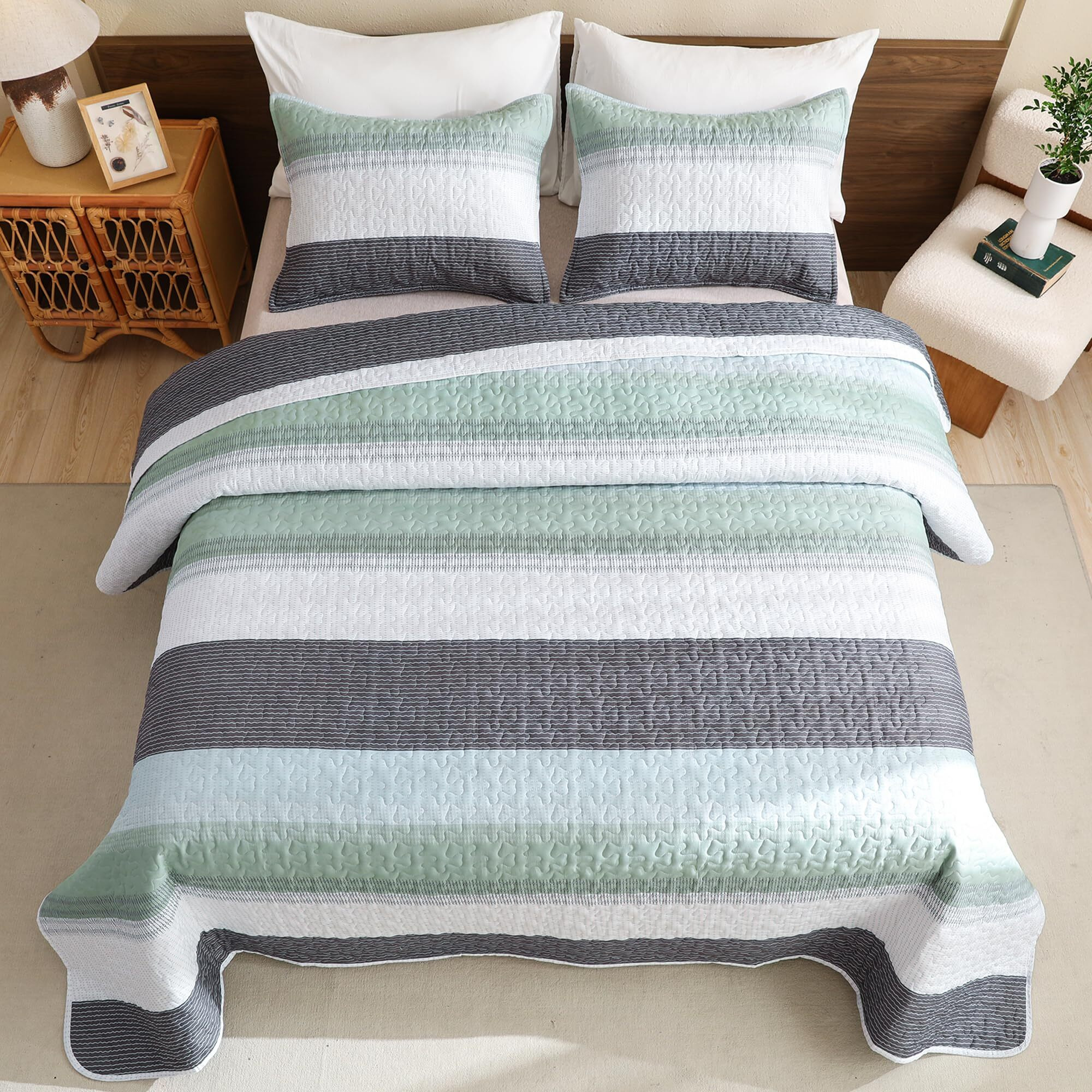 Litanika Oversized Queen Quilt Set Sage Green, 98X98 Stripe Bedspread Coverlet 3 Pieces, Sage Green Lightweight Quilted Bedding Set For All Season(Oversized Queen-1 Quilt, 2 Pillowcases)