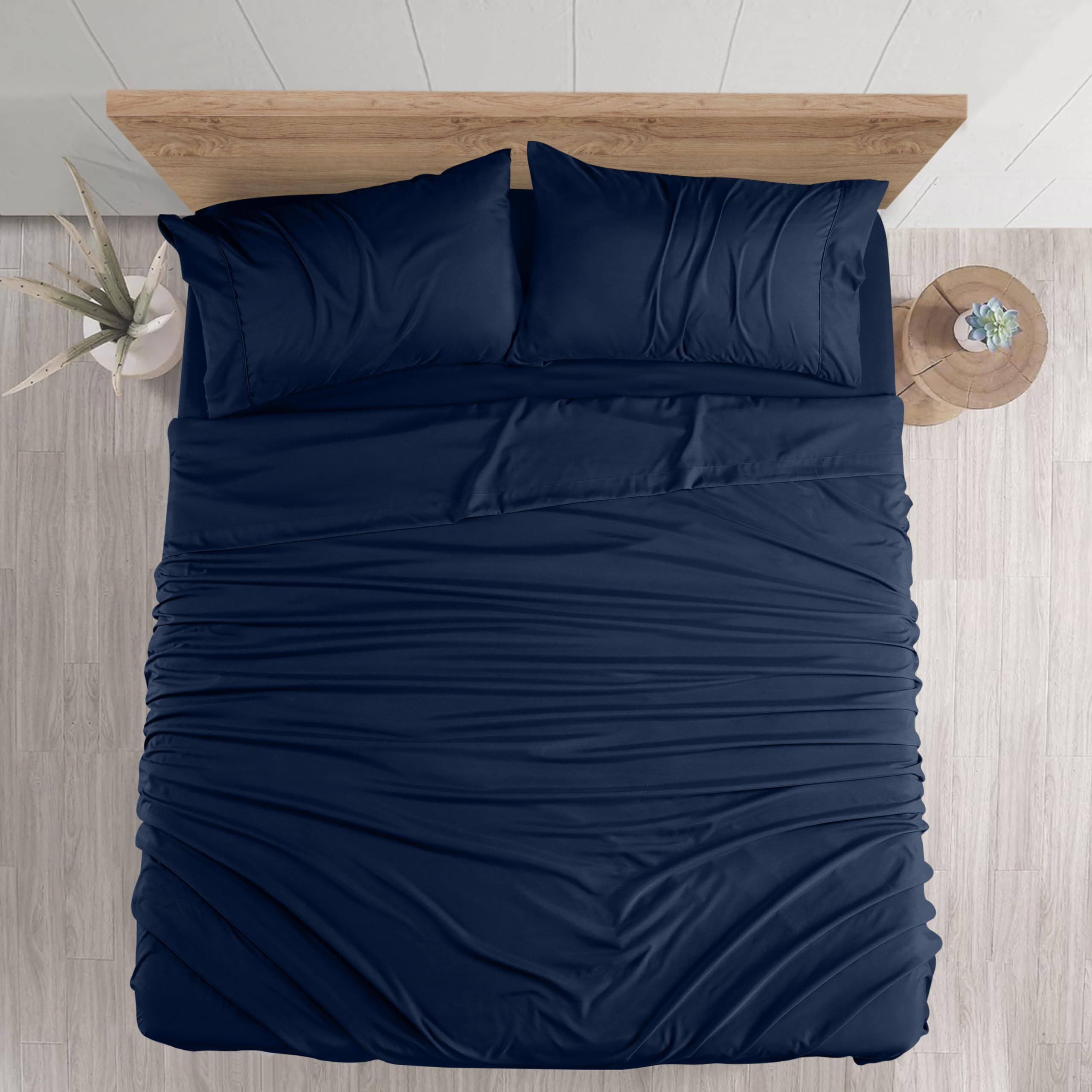 Utopia Bedding Full Sheet Set - Brushed Microfiber - Soft Bed Sheets For Full Size Bed - Luxury Bedding Sheets With Fitted Sheet, Flat Sheet & 2 Pillow Cases - Deep Pocket (Navy)