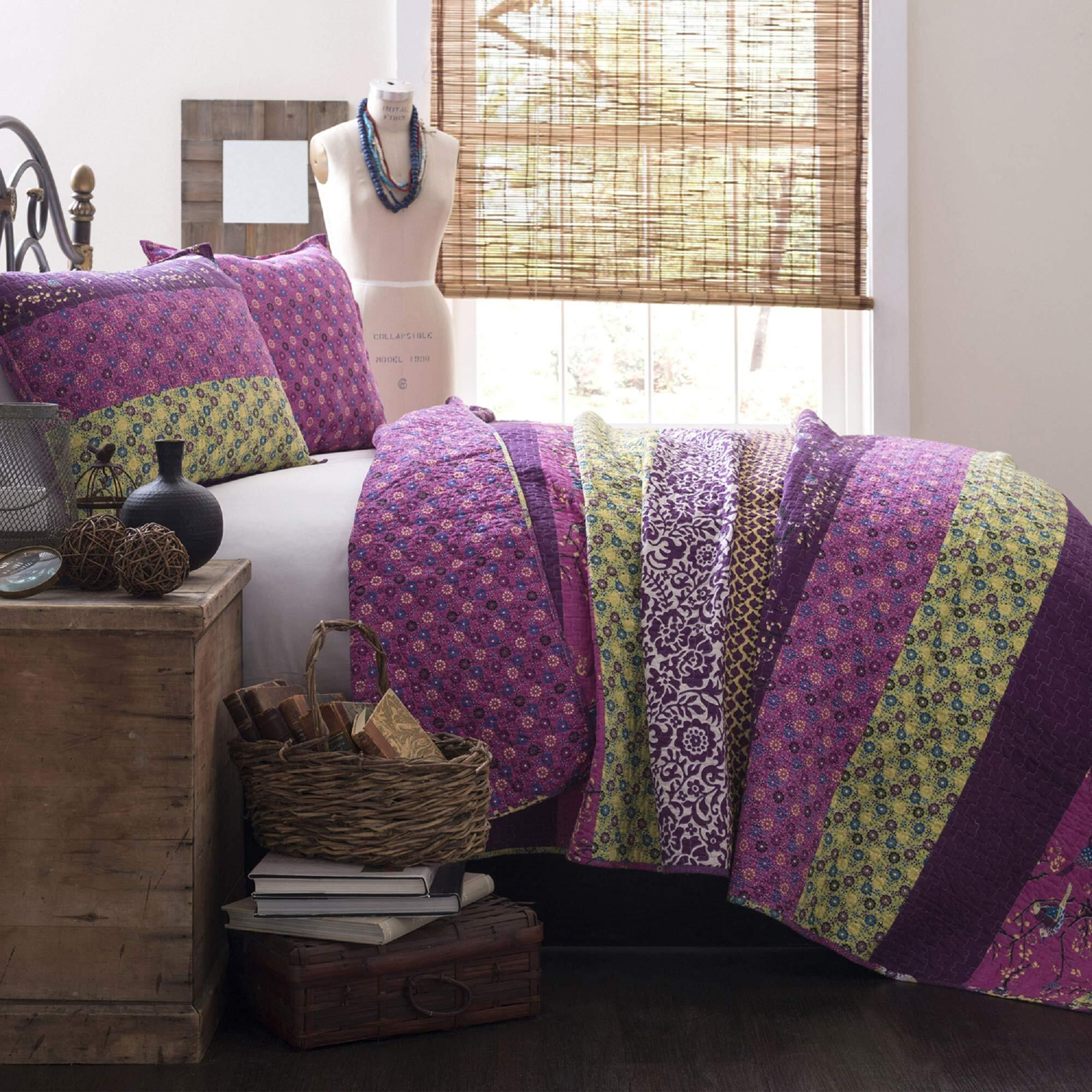 Lush Decor Royal Empire Reversible Cotton Quilt Set - 3 Piece Striped Bedding Set - Bold & Colorful Bohemian Patterns - Soft Cotton Feel - Full/ Queen, Plum