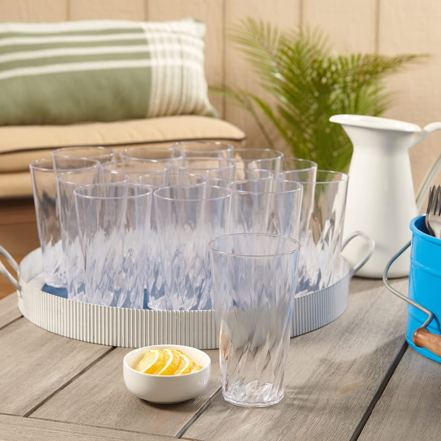 Us Acrylic Palmetto [Set Of 16] 20 Ounce Plastic Stackable Water Tumblers In Clear, Lightweight Value Set Of Drinking Cups, Reusable, Bpa-Free, Made In The Usa, Top-Rack Dishwasher Safe