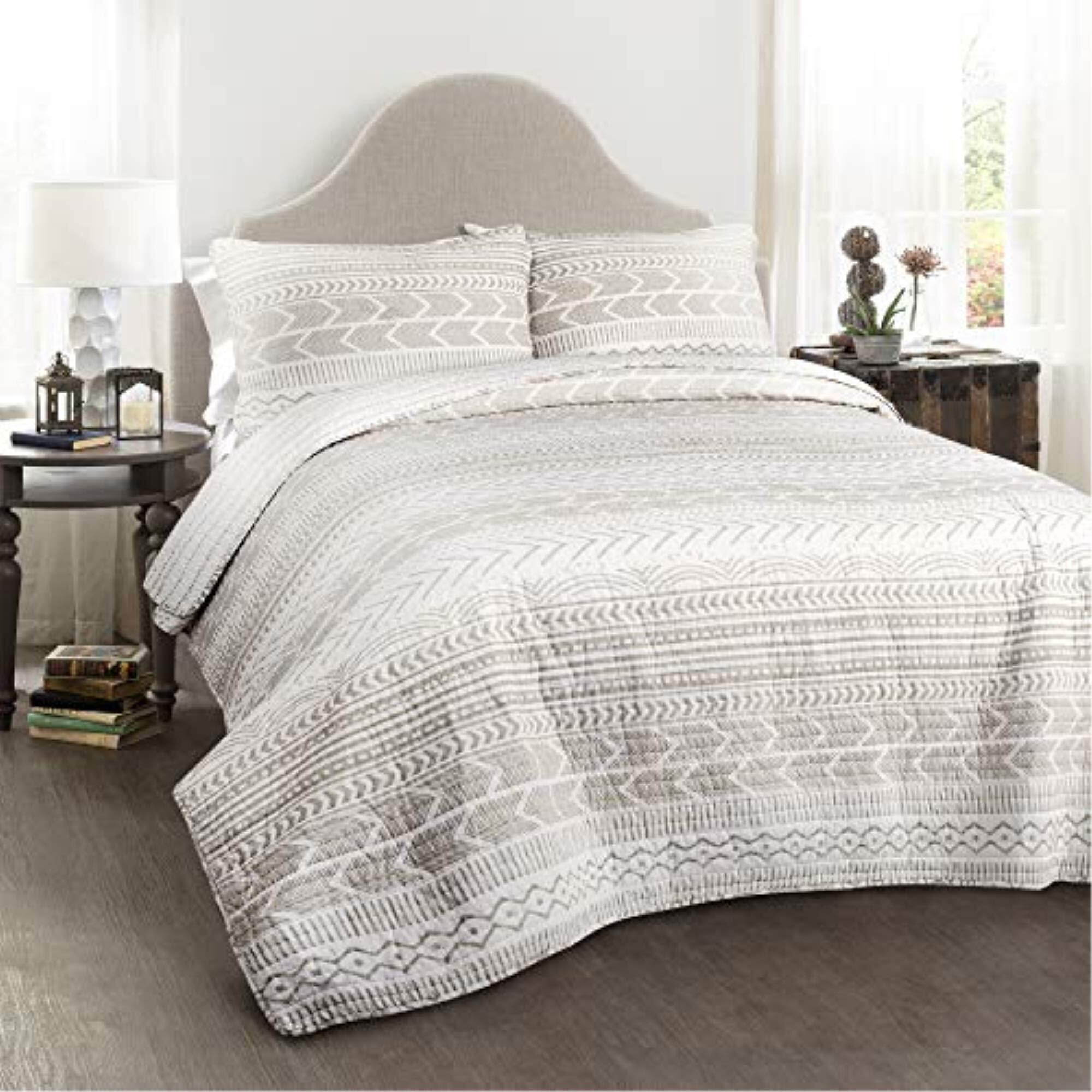 Lush Decor Hygge Geo Pattern Striped 3 Piece Quilt Bedding Set, Full/Queen, Taupe & White