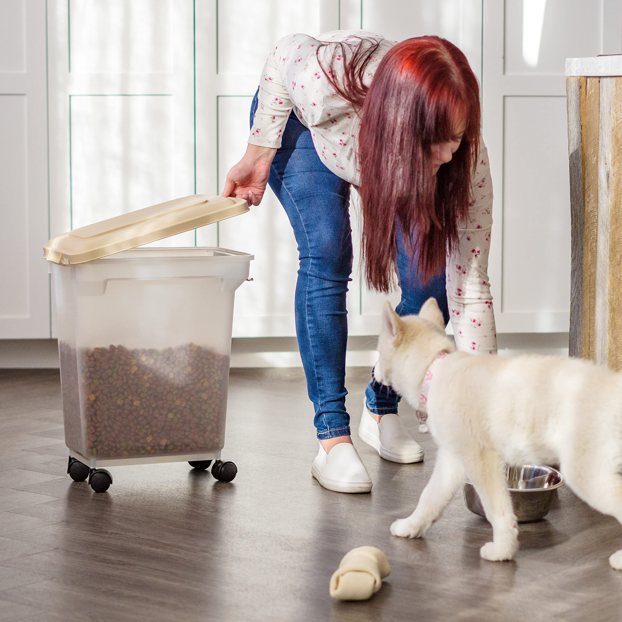 Iris Usa Weatherpro Airtight Dog Food Storage Container, Up To 22 Lbs, Attachable Wheels, For Dog Cat Bird And Other Pet Food Storage Bin, Keep Fresh, Translucent Body, Clear/Almond