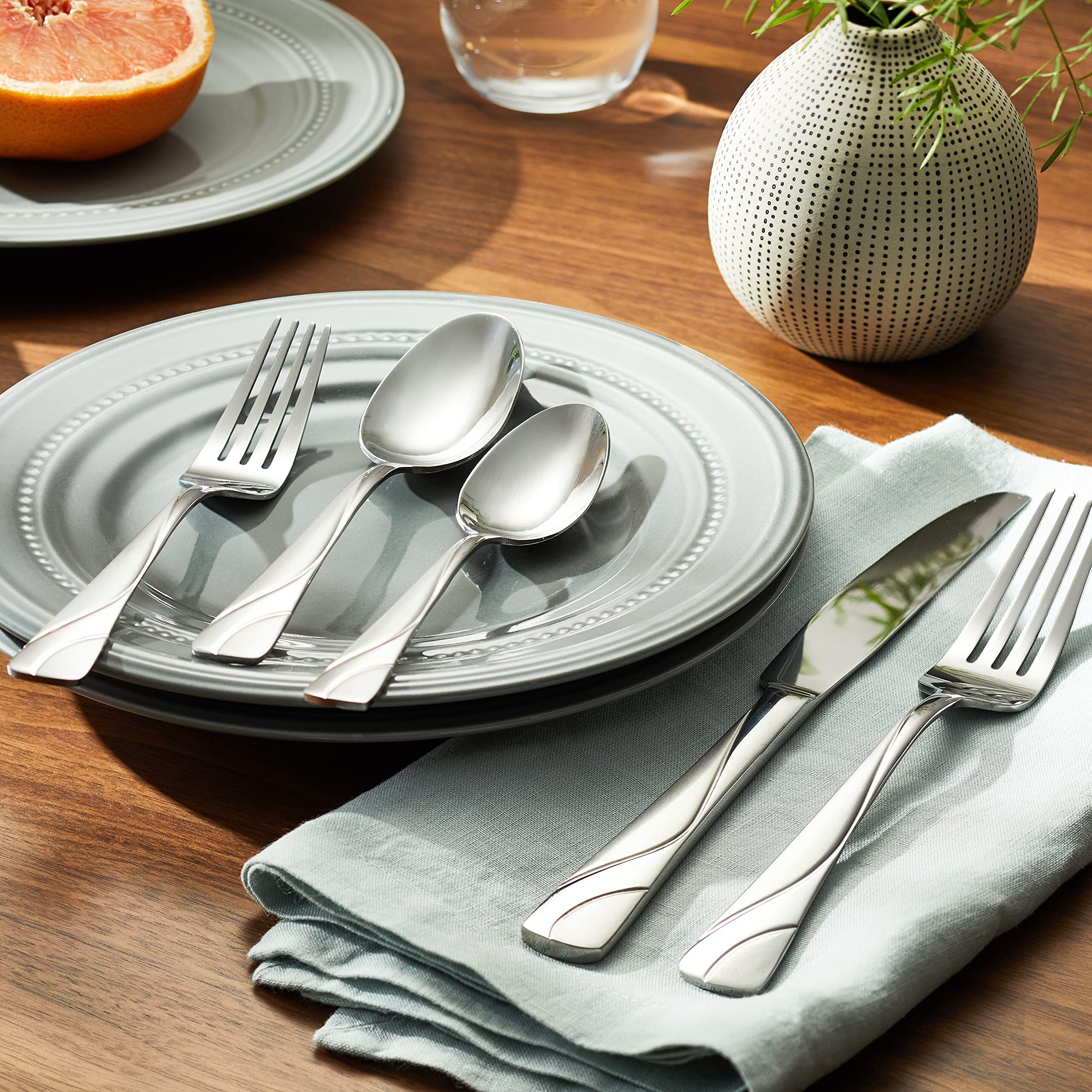Oneida River 20 Piece Everyday Flatware, Service For 4 18/0 Stainless Steel, Silverware Set