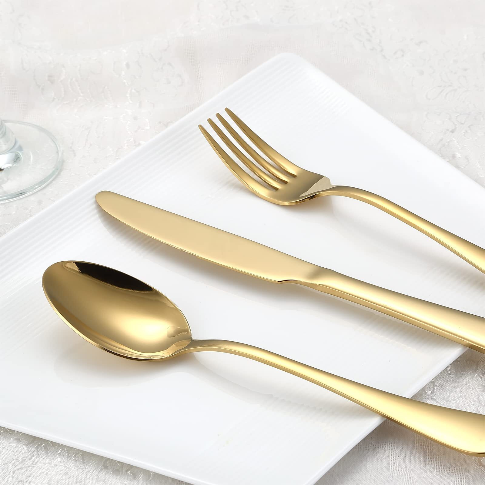 Aisoso Gold Silverware Set, 20-Piece Flatware Set Stainless Steel Cutlery Kitchen Utensil Set Tableware Service For 4