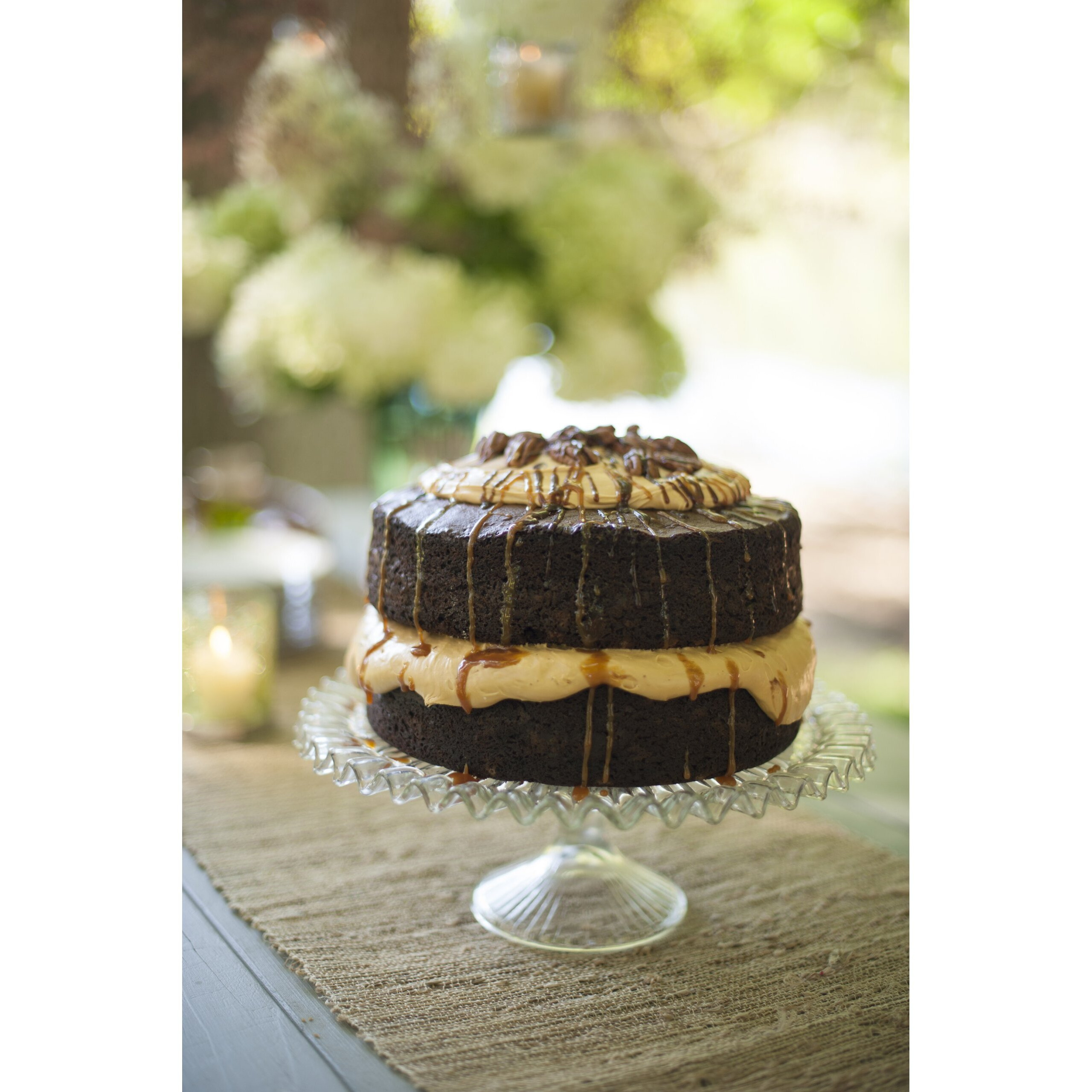 Nordic Ware 46850, Aluminium Naturals Nonstick 8"" Round Layer Cake Pan, 8 Inch, Metallic