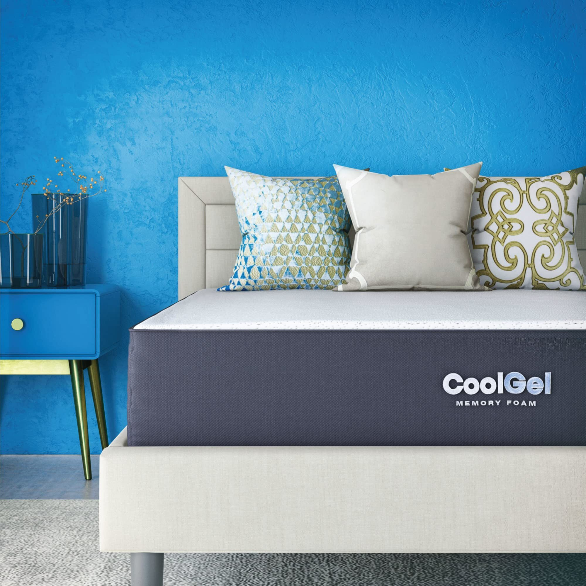 Cool Gel Ventilated Memory Foam 10-Inch Mattress, Certipur-Us Certified, Mattress In A Box, Full, White