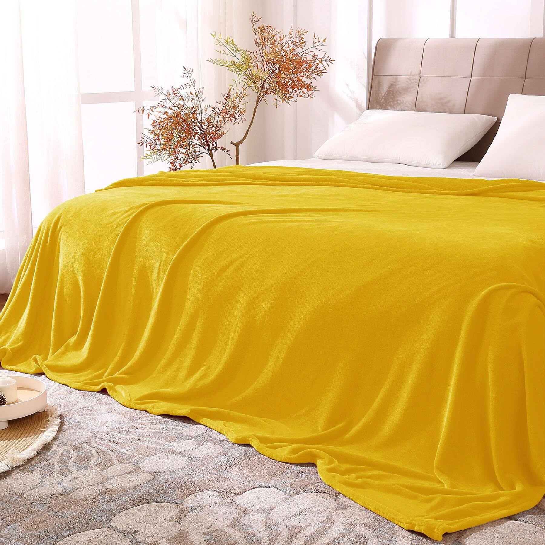 Bedelite Fleece Blanket King Size Blankets For Bed, Luxury Plush Cozy Fuzzy Blanket 108X90 Inches, Super Soft Warm Lightweight Throw Blanket All Seasons Suitable, Yellow