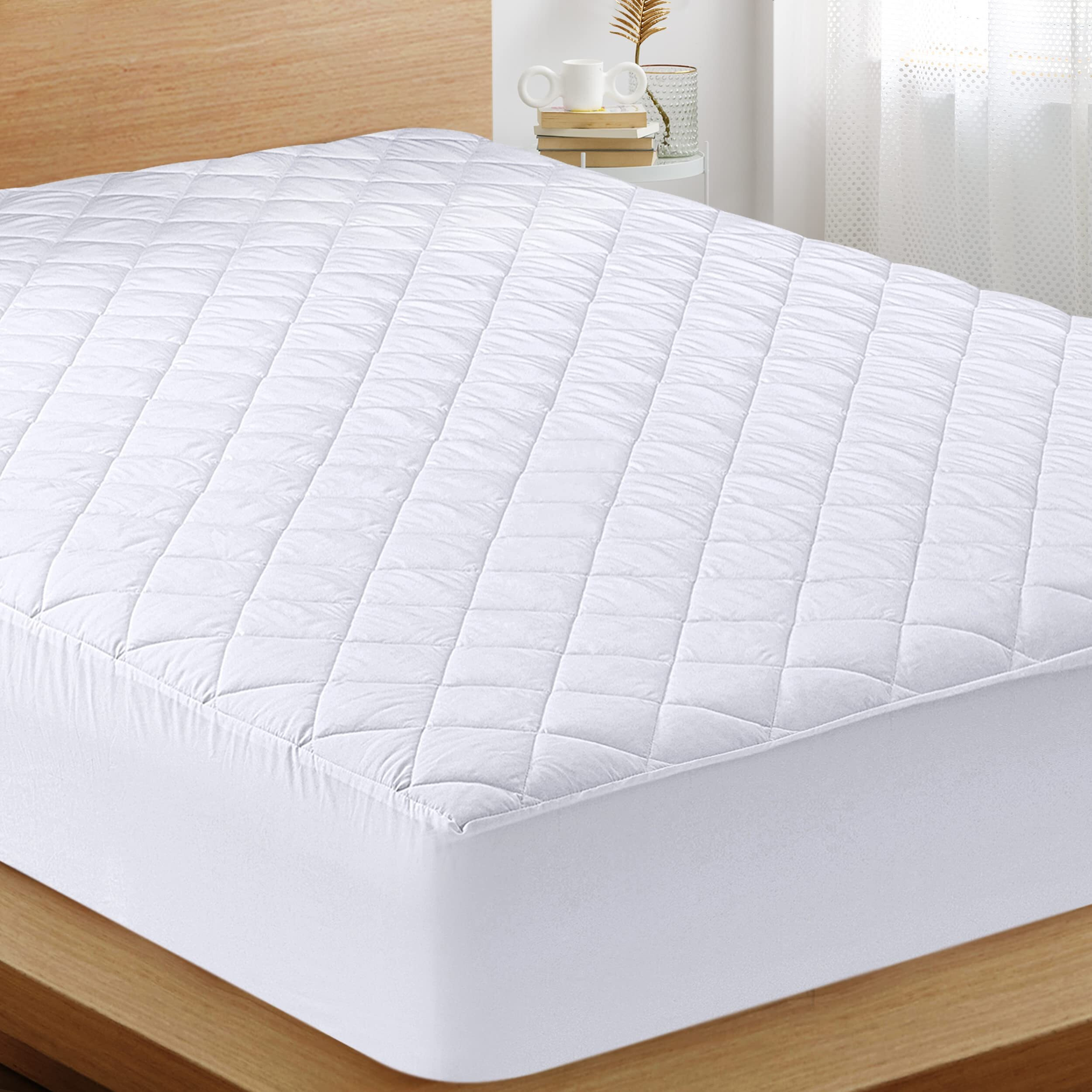 Utopia Bedding Quilted Fitted Mattress Pad (Queen), Elastic Fitted Mattress Protector, Mattress Cover Stretches Up To 16 Inches Deep, Machine Washable Mattress Topper (White)