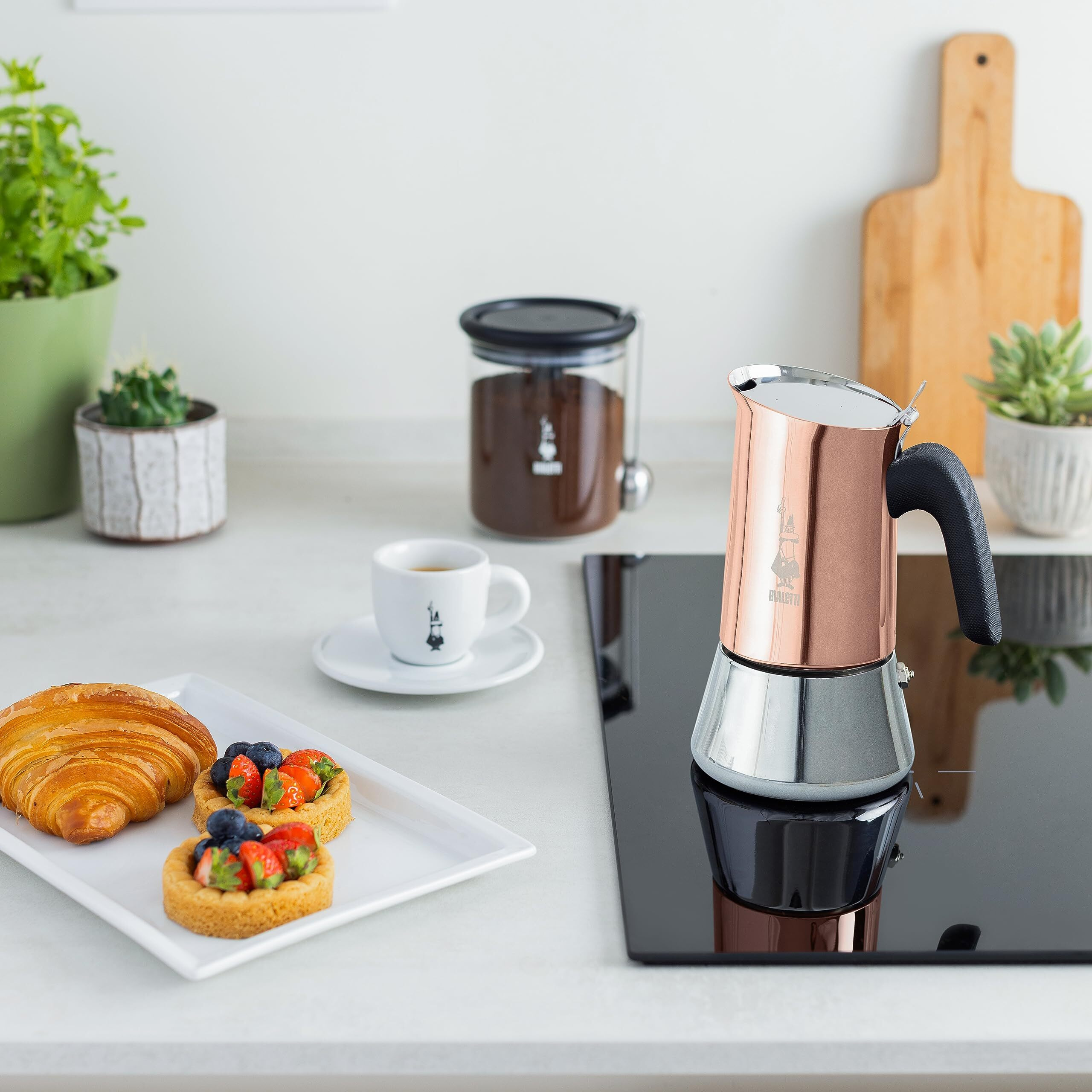 Bialetti - New Venus Induction, Stovetop Coffee Maker, Suitable For All Types Of Hobs, 18/10 Steel, 4 Cups (5.7 Oz), Aluminum, Copper,Silver