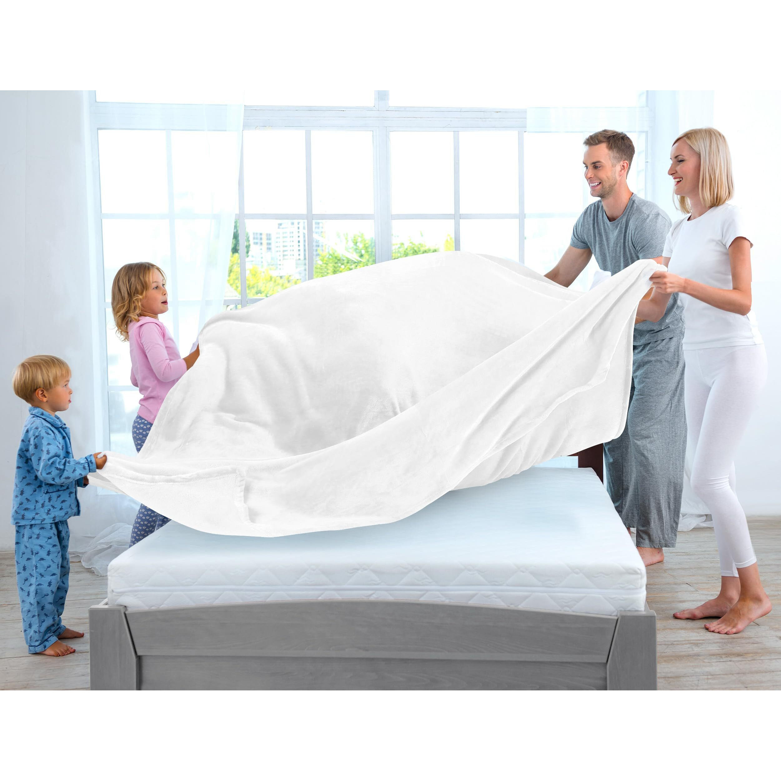 Utopia Bedding Fleece Blanket California King Size White 300Gsm Luxury Fuzzy Soft Anti-Static Microfiber Bed Blanket (102X96 Inches)