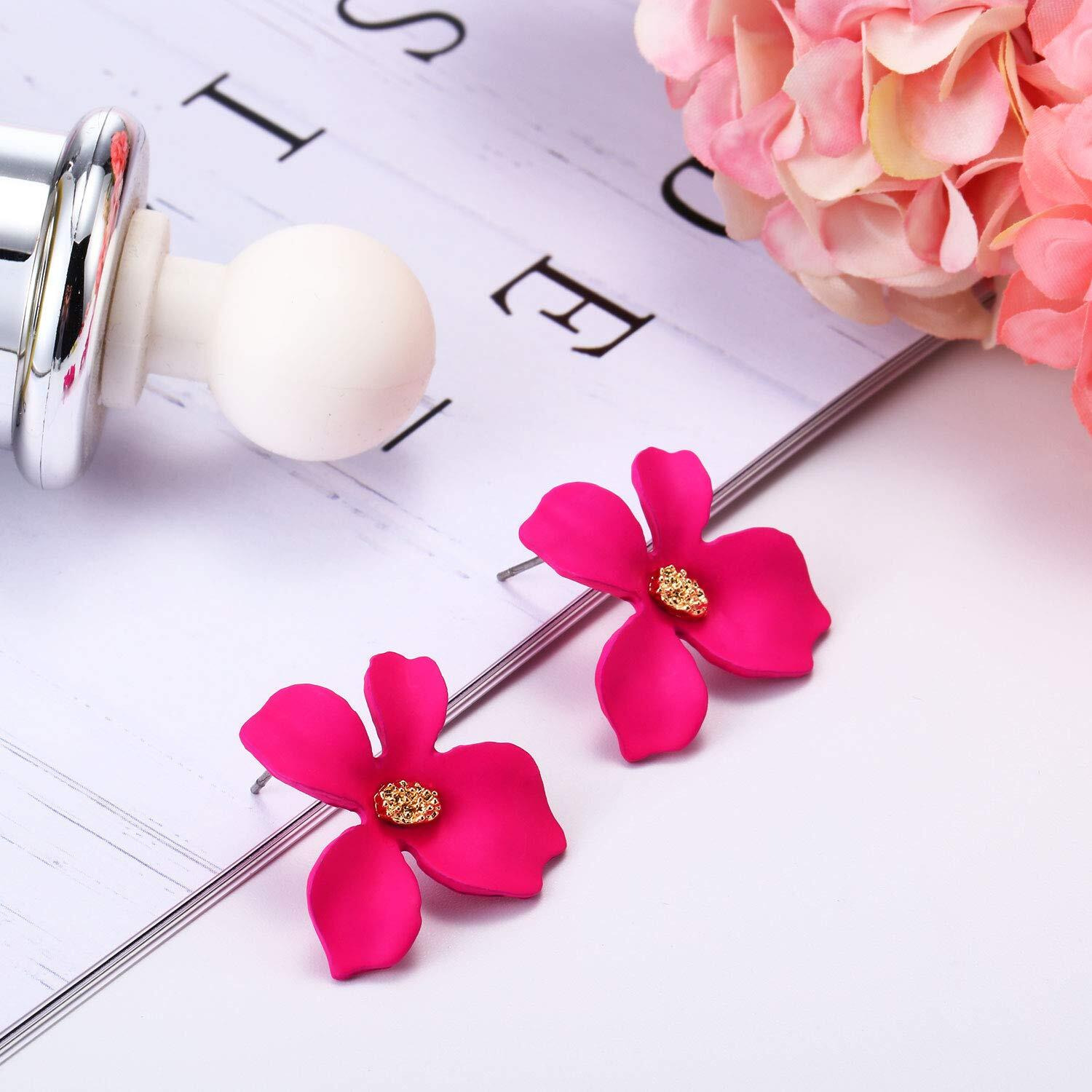 7 Pairs Boho Flower Stud Earrings For Women, Flower Shaped Daisy Earrings With Gold Bud (Fresh Style)