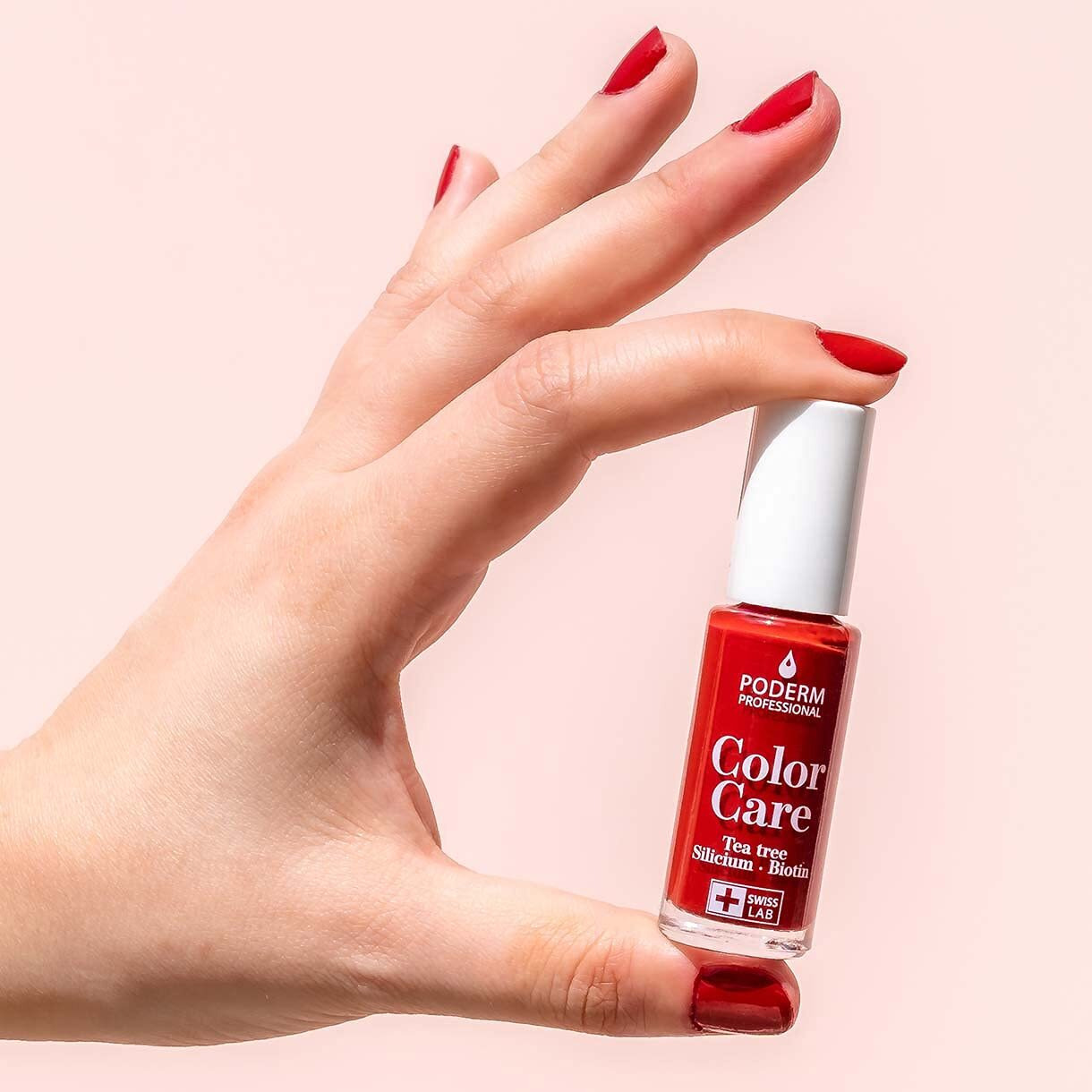 Poderm - Nail Polish - Enriched With Tea Tree - Improves Nail Appearance - Ingredients Natural/Vegan - Foot/Hand - Swiss Made (Red Allure)