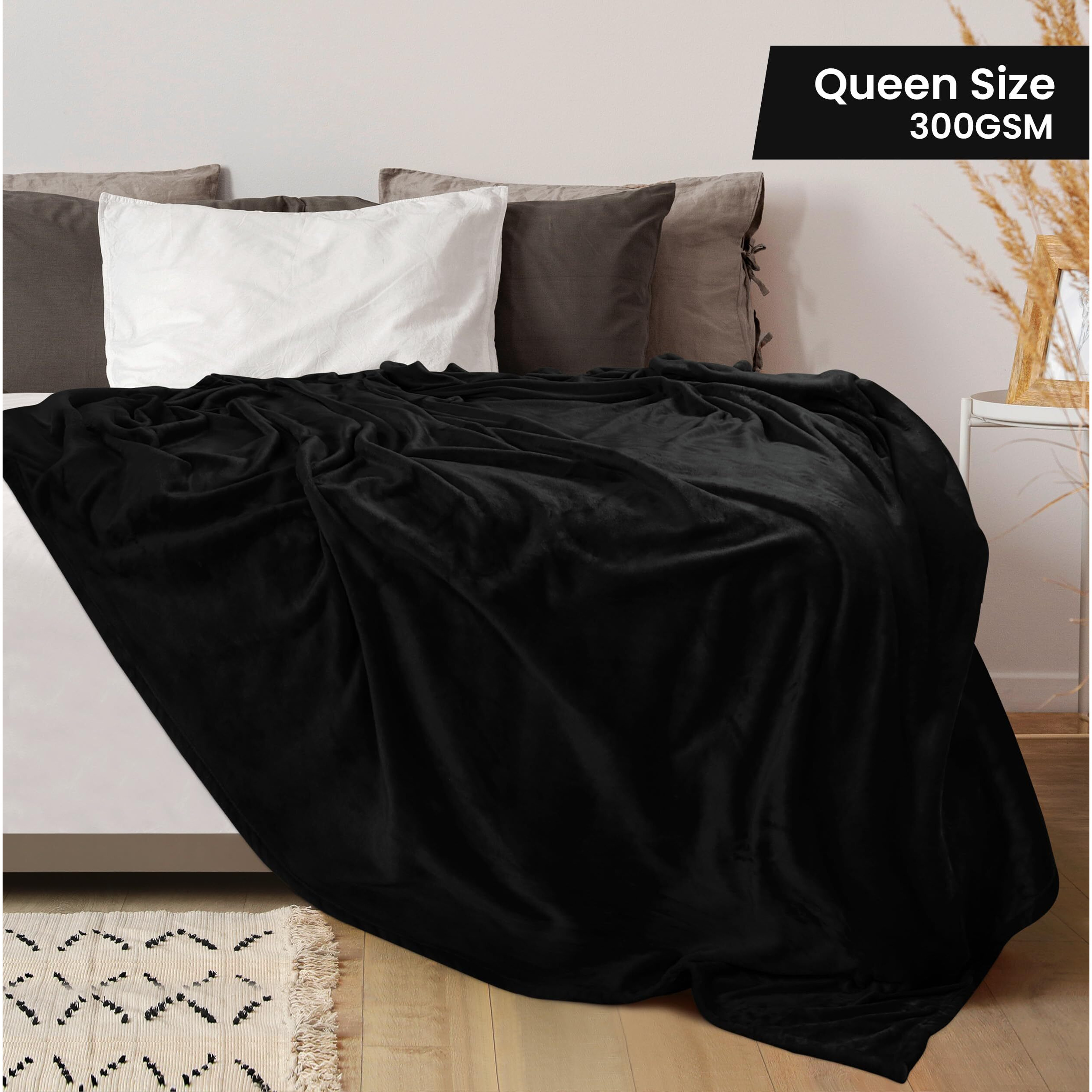 Utopia Bedding Fleece Blanket Queen Size Black 300Gsm Luxury Anti-Static Fuzzy Soft Microfiber Bed Blanket (90X90 Inch)