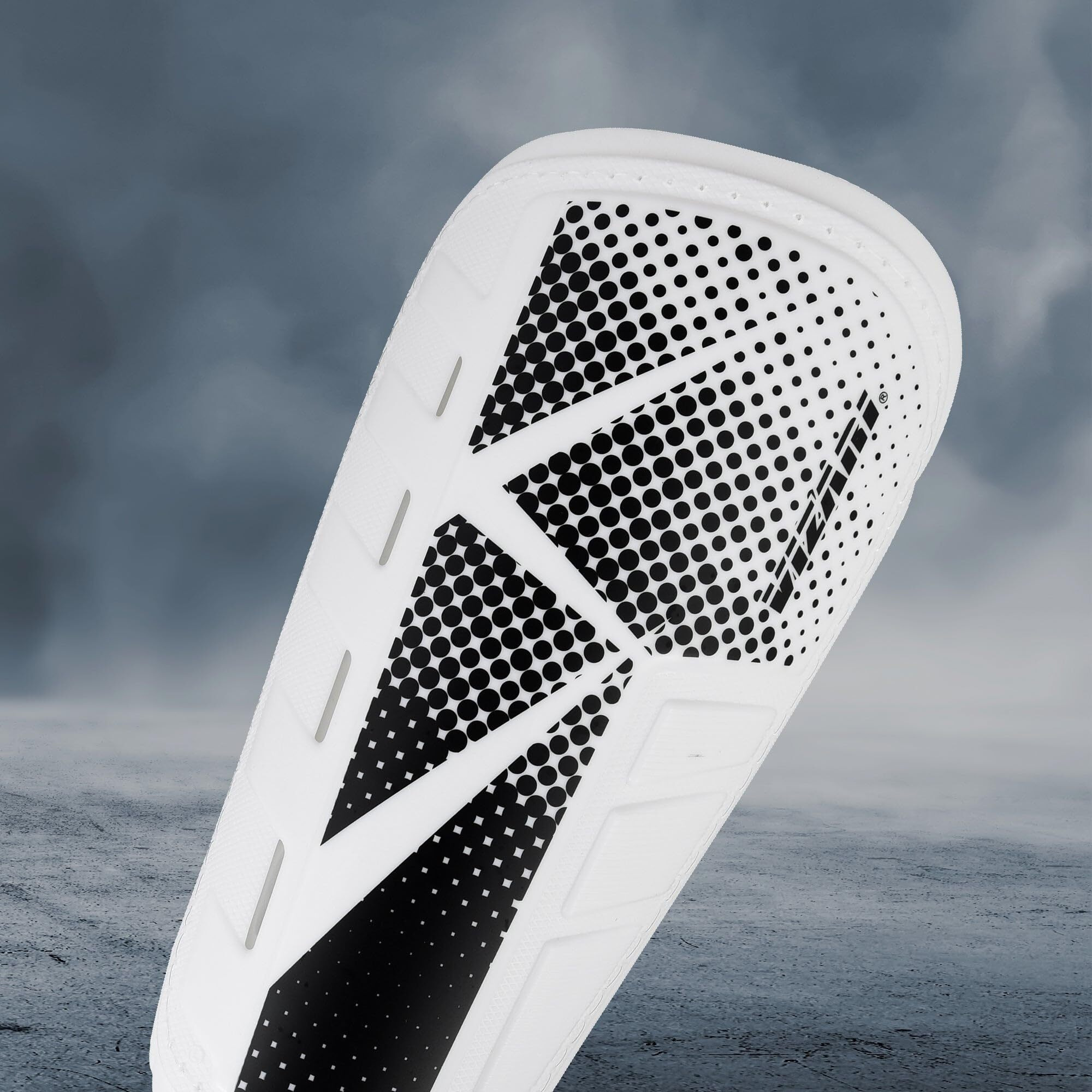 Vizari 'Vector' Slip-In Soccer Shinguards (White, Size M)