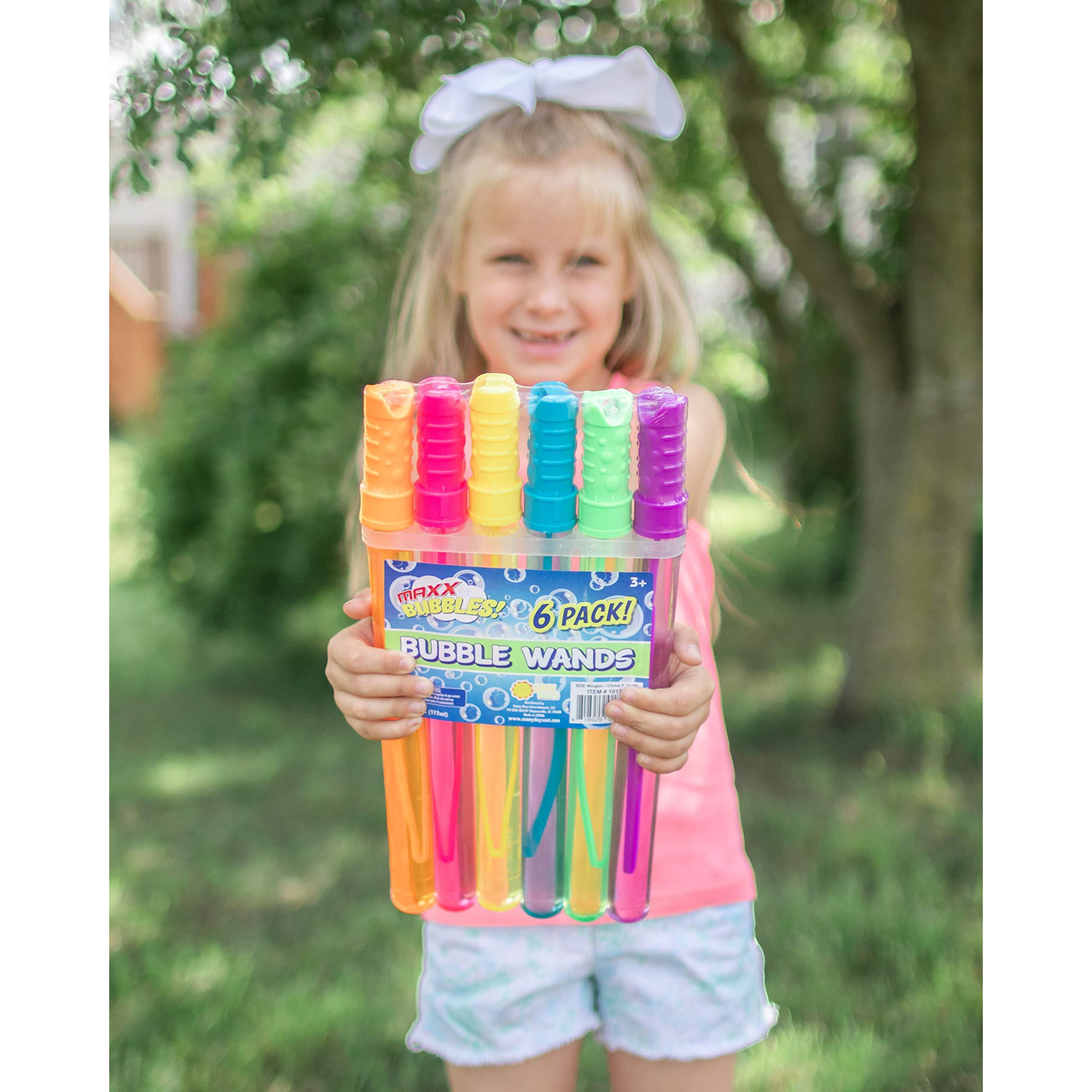 Sunny Days Entertainment Maxx Bubbles 4Oz Bubble Wands - 6 Pack Bubble Wand Toy | Summer Fun, Outdoor Birthday Party Favors For Kids, 101799 Blue