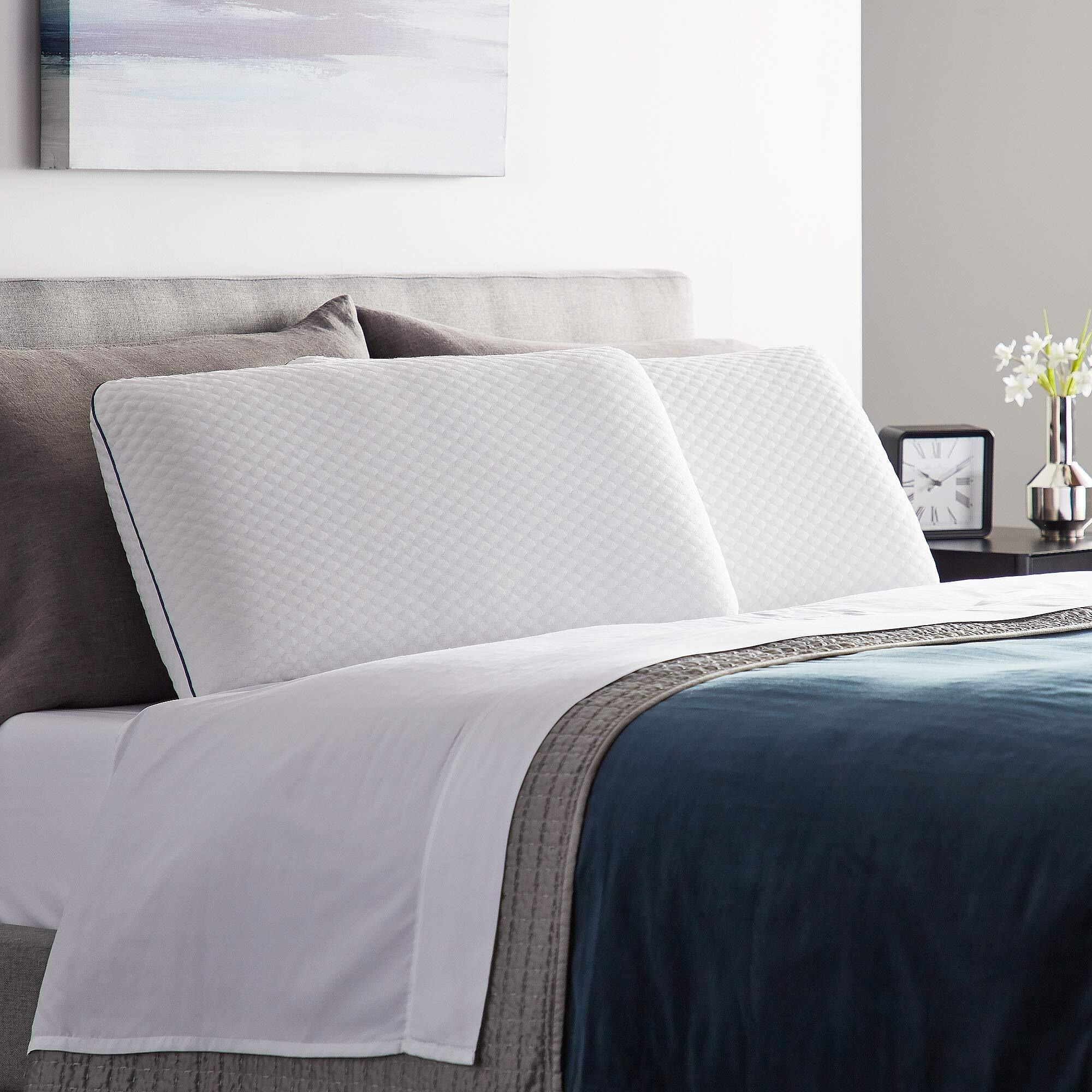 Weekender Gel Memory Foam Pillow - Queen Size - 1-Pack - Medium Plush Feel - Neck & Shoulder Support - For Back, Side, & Stomach Sleepers - Home, Hotel, & Hospital Essentials