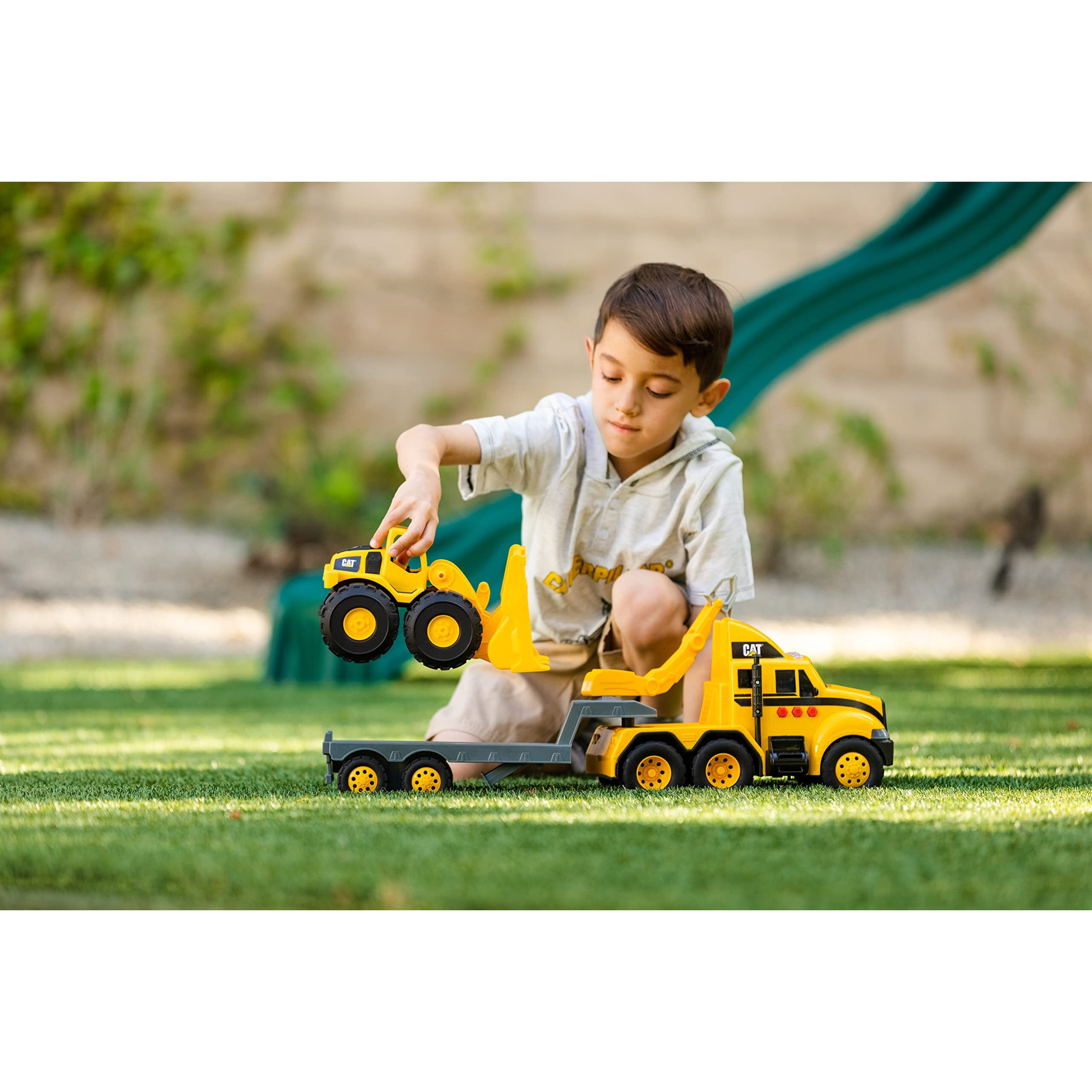 Cat Construction Toys, Heavy Mover, Semi Truck And Trailer With Mini Crew Front Loader, Lights And Sounds, Ages 3 And Up