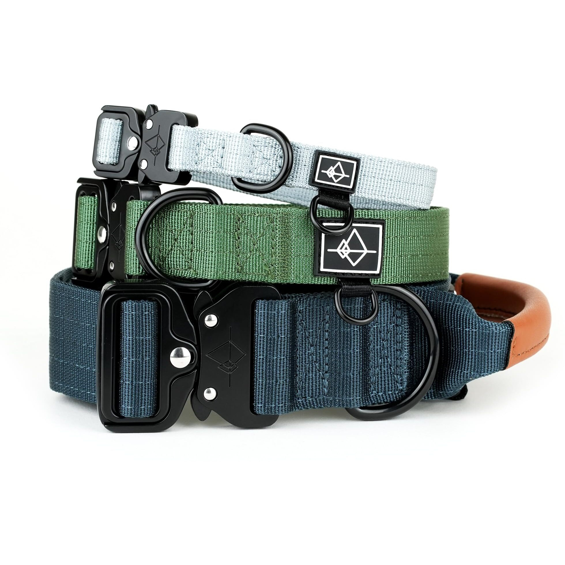 Made To Roam Premium Dog Collar - Adjustable Heavy Duty Nylon Collar With Quick-Release Metal Buckle (Alaska Daybreak, Classic Size 4)