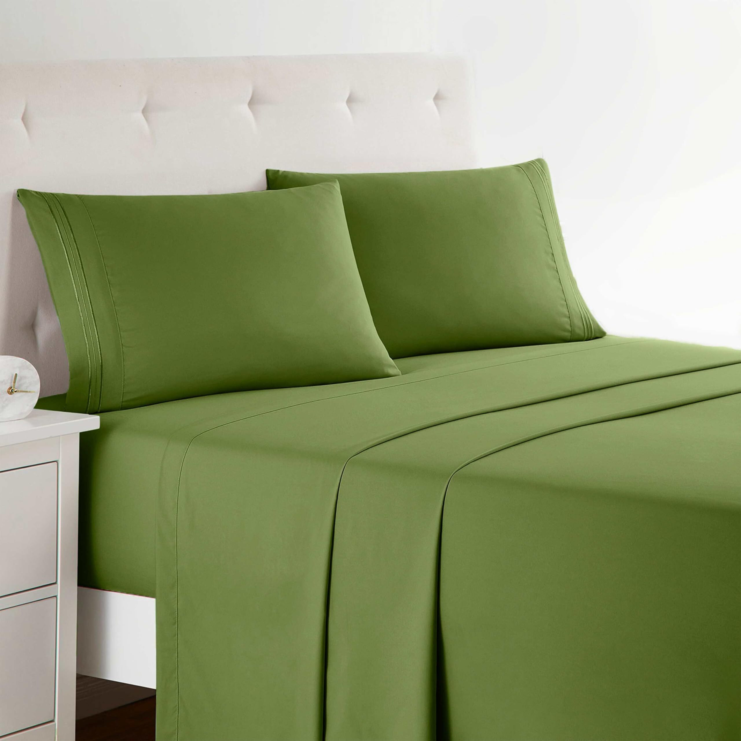 Clara Clark Bed Sheets, Premier 1800 Series 4 Piece Bed Sheet Set, Deep Pocket, Wrinkle, Fade, Stain Resistant, Luxury Soft Bedding Sheets & Pillowcases, Twin, Calla Green
