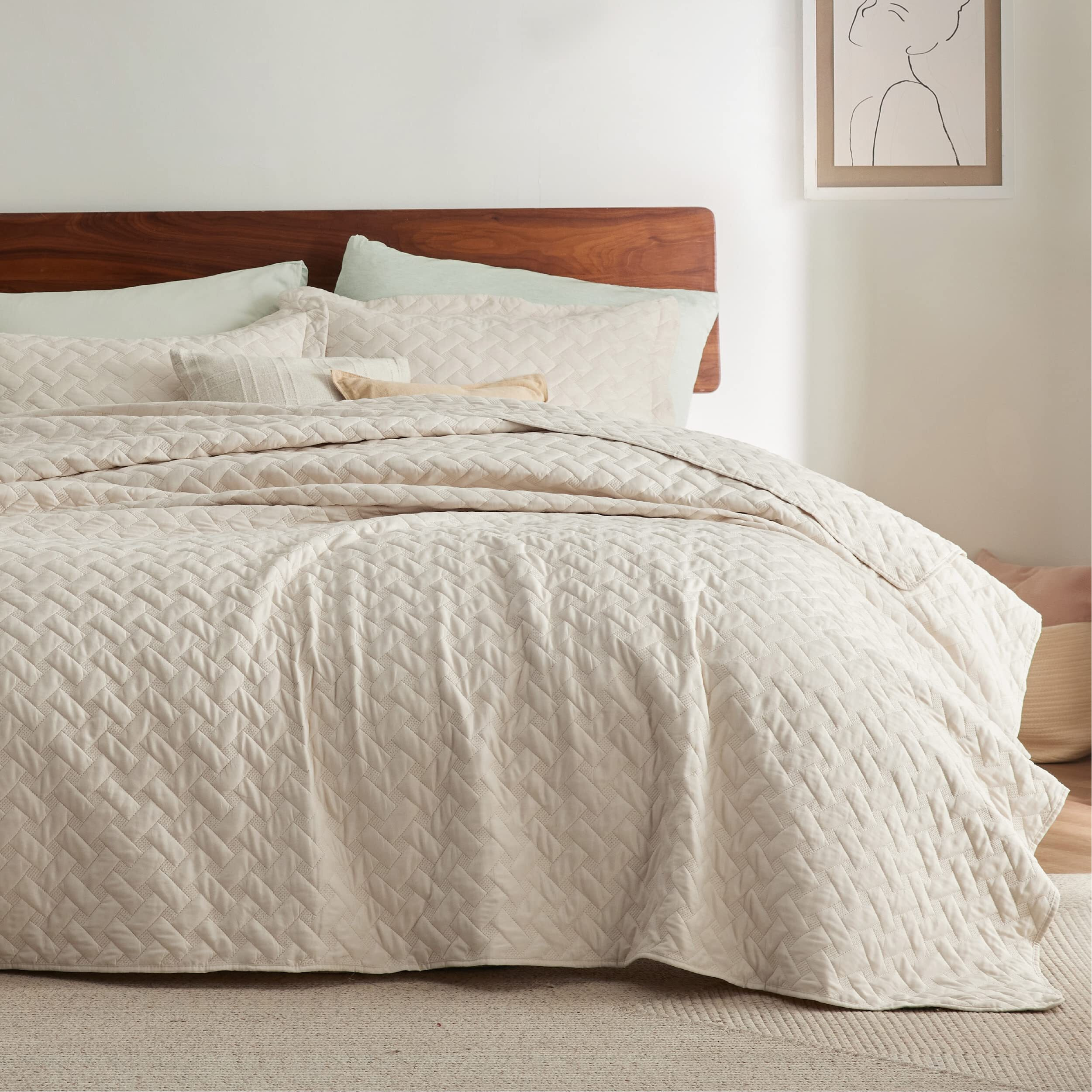 Bedsure Quilts King Size - Lightweight Bedspreads King Size With Basket Weave Pattern, Soft Quilt Bedding, Beige Comforter Coverlet For All Seasons (106"" X 96"")